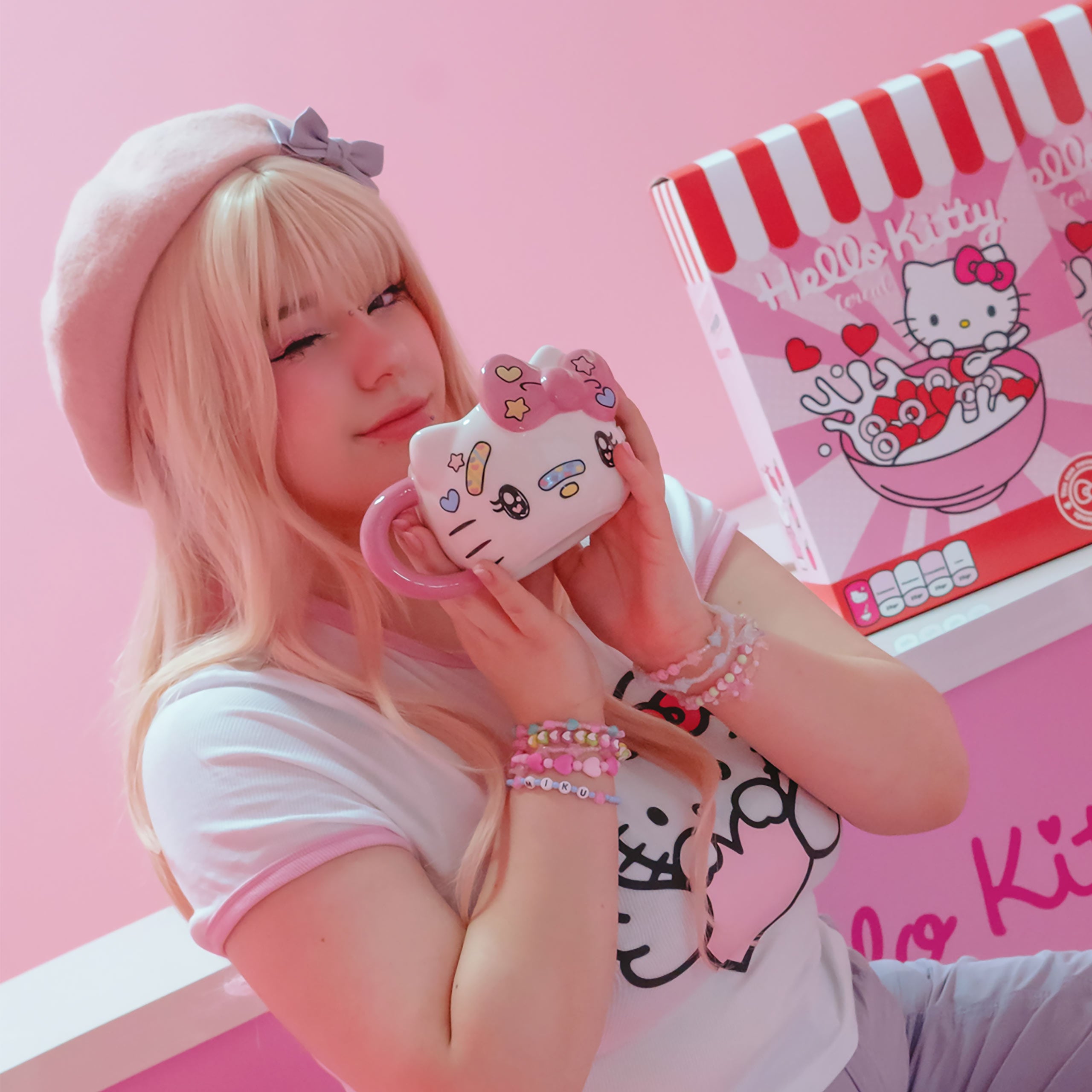 Zdjęcie produktu Hello Kitty - Kawaii 3D Kubek