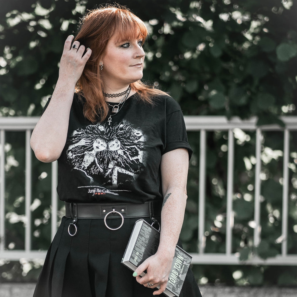 Zdjęcie produktu Junji Ito - Crawling T-Shirt czarne