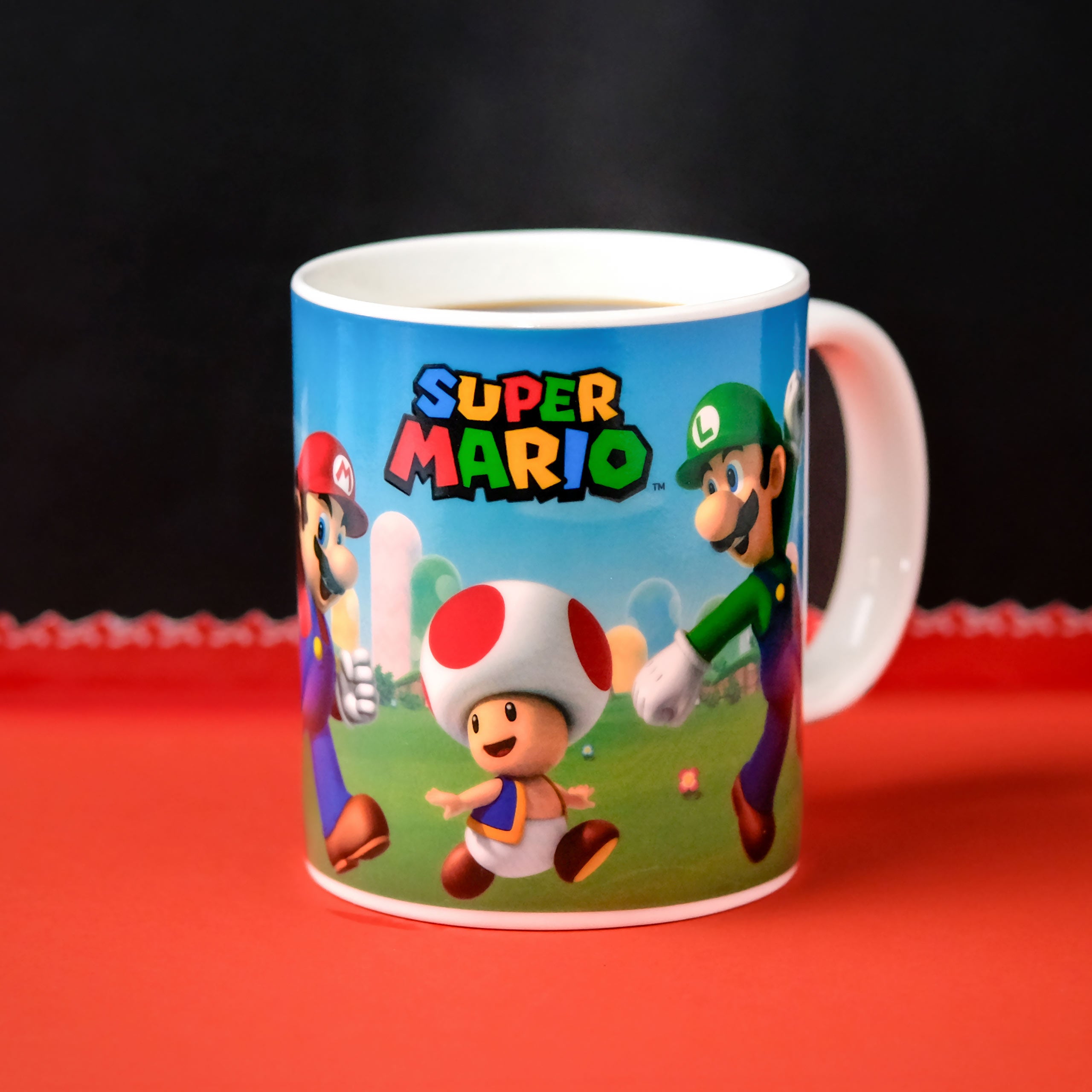 Zdjęcie produktu Super Mario - Kubek z efektem termicznym Team