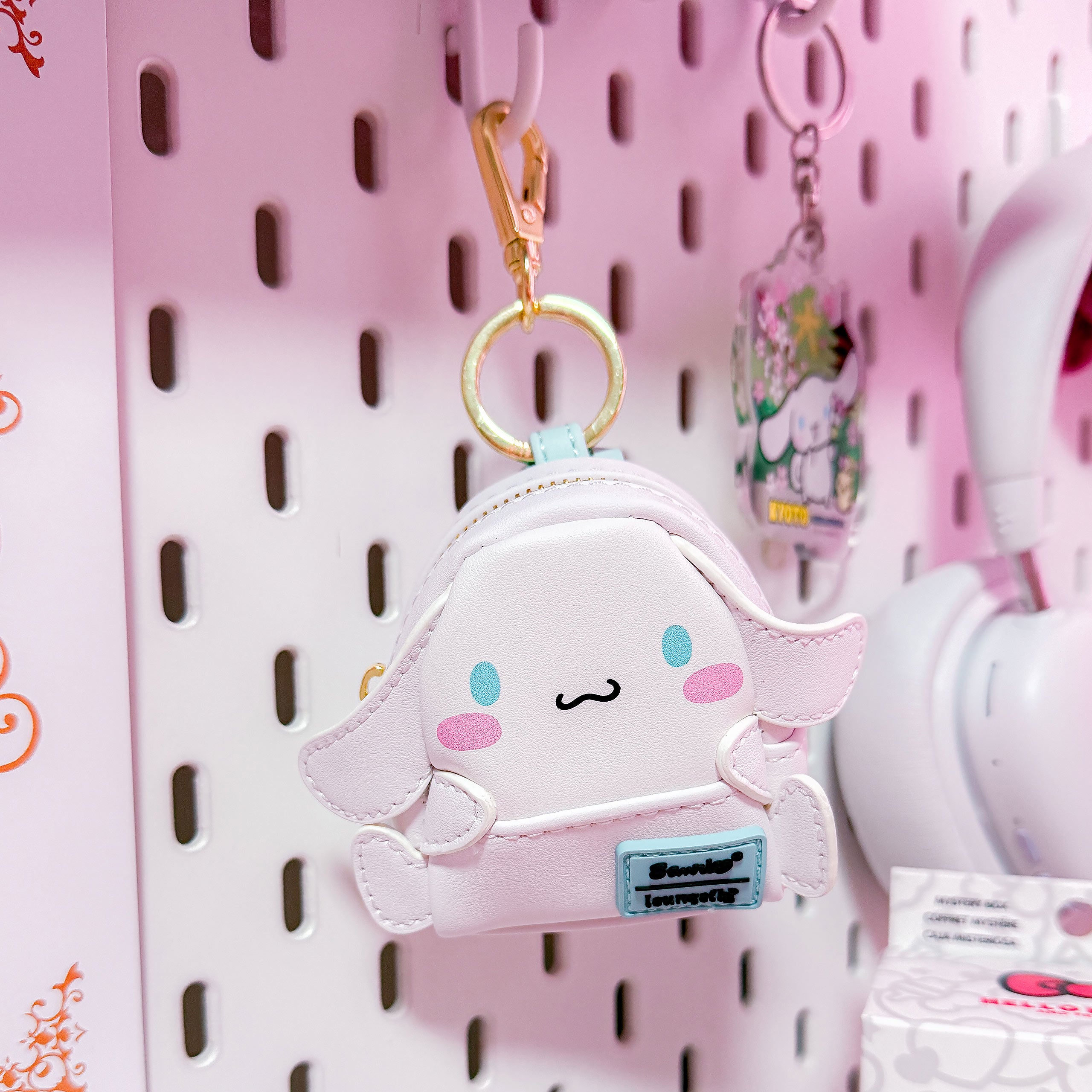 Zdjęcie produktu Hello Kitty - 50th Anniversary Classic Mystery Plecak Breloczek