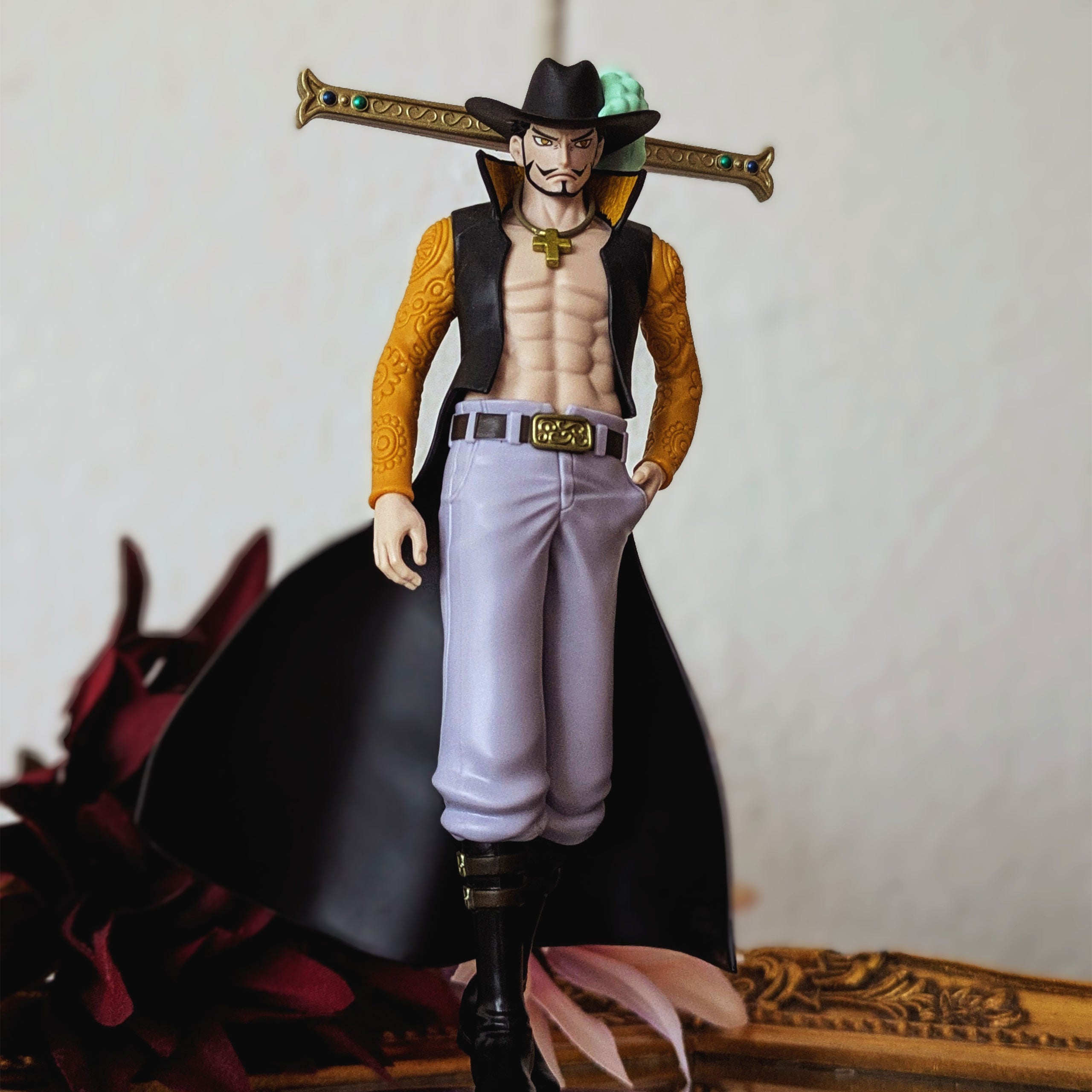 Zdjęcie produktu One Piece - Figurka Dracule Mihawk The Shukko