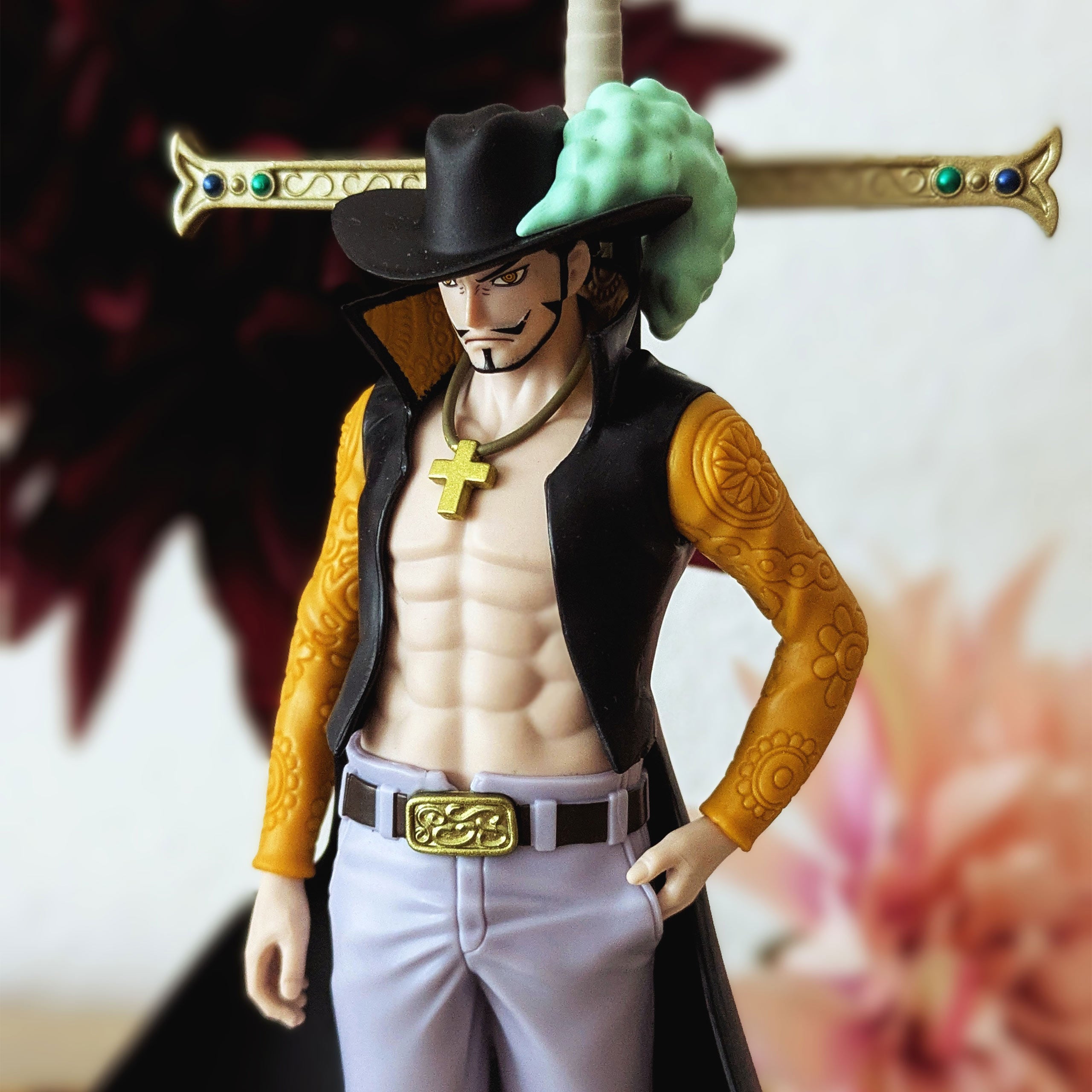 Zdjęcie produktu One Piece - Figurka Dracule Mihawk The Shukko