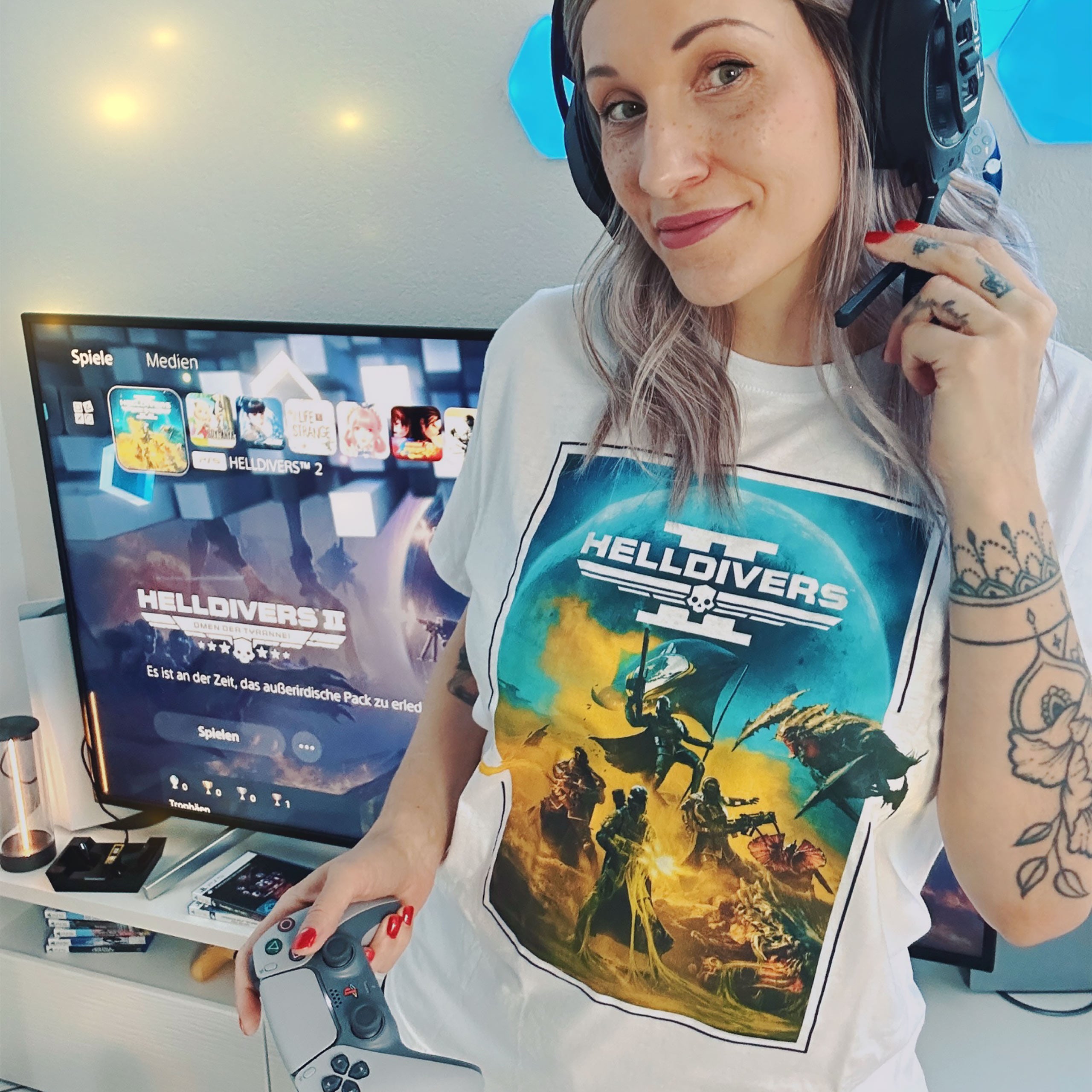 Zdjęcie produktu Helldivers 2 - Koszulka z grafiką kluczową biała
