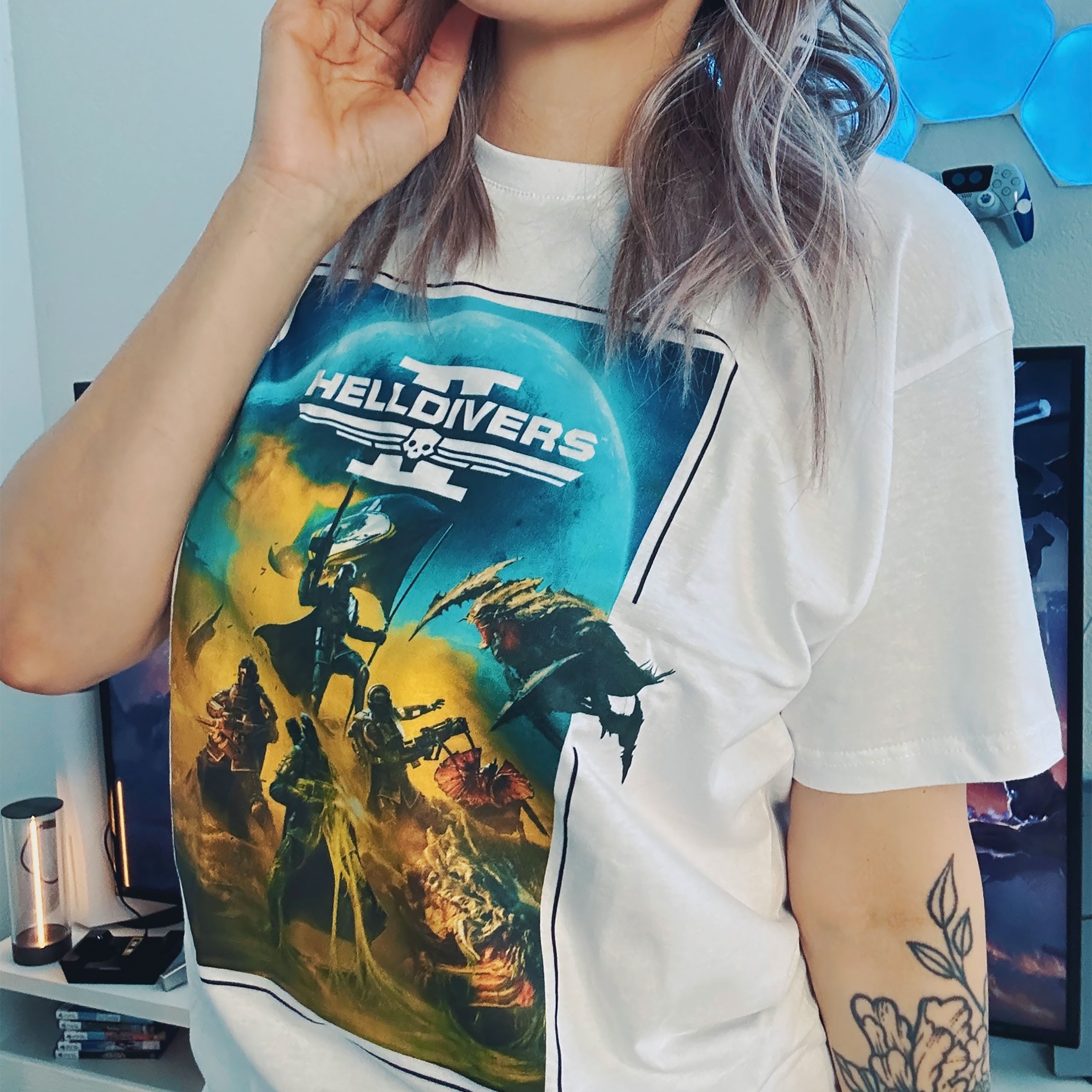 Zdjęcie produktu Helldivers 2 - Koszulka z grafiką kluczową biała