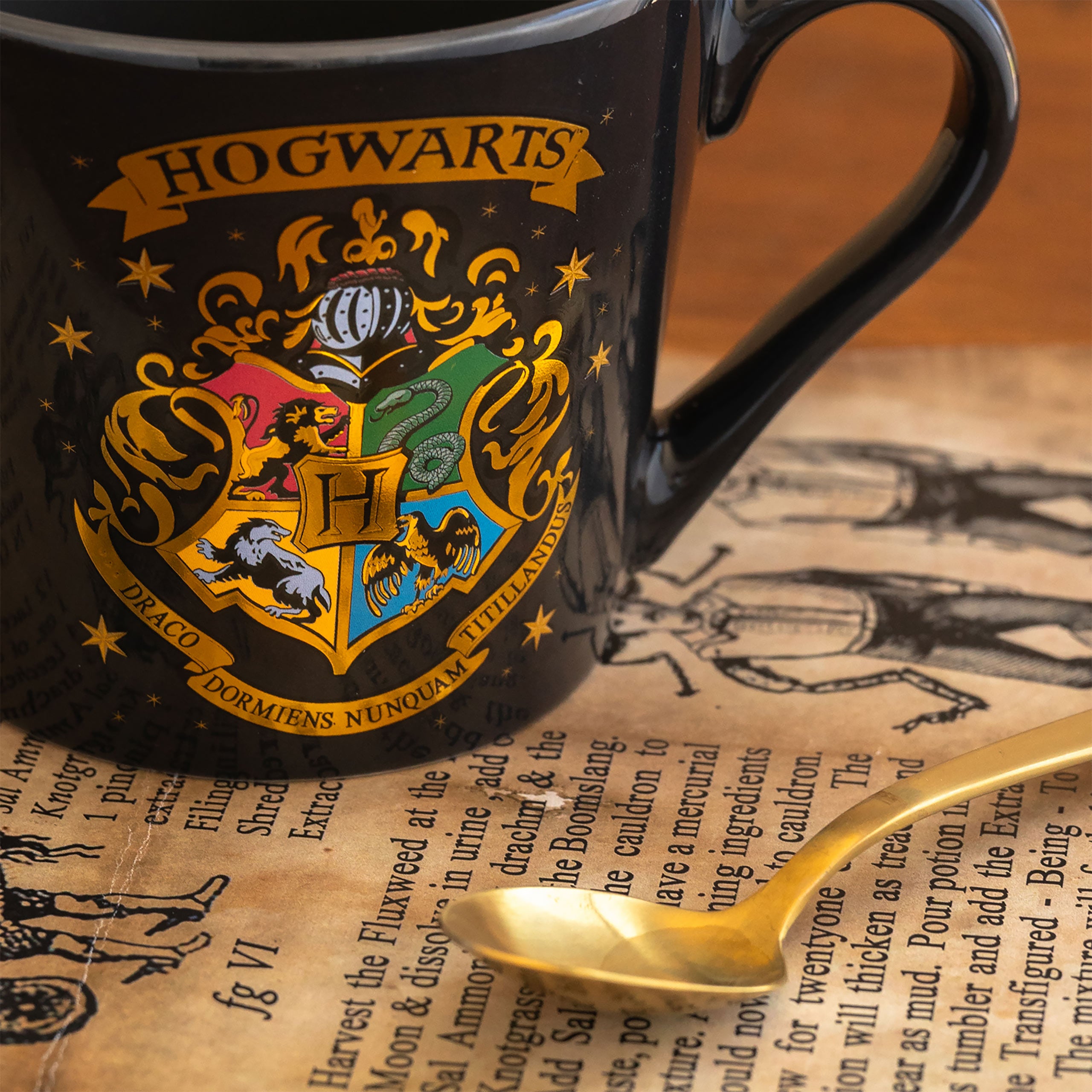 Product image Harry Potter - Hogwarts Mug