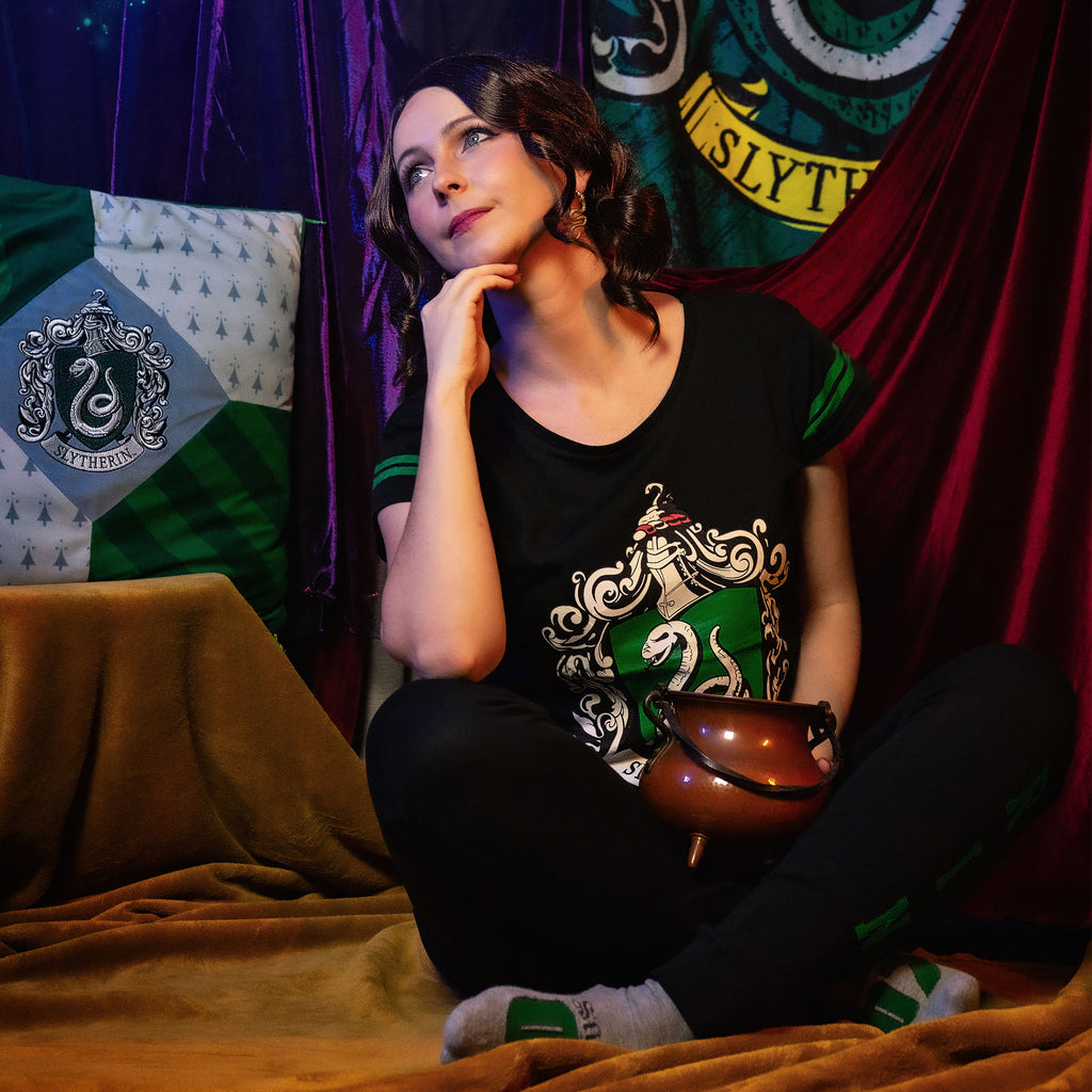 Zdjęcie produktu Piżama z herbem Slytherinu czarna - Harry Potter