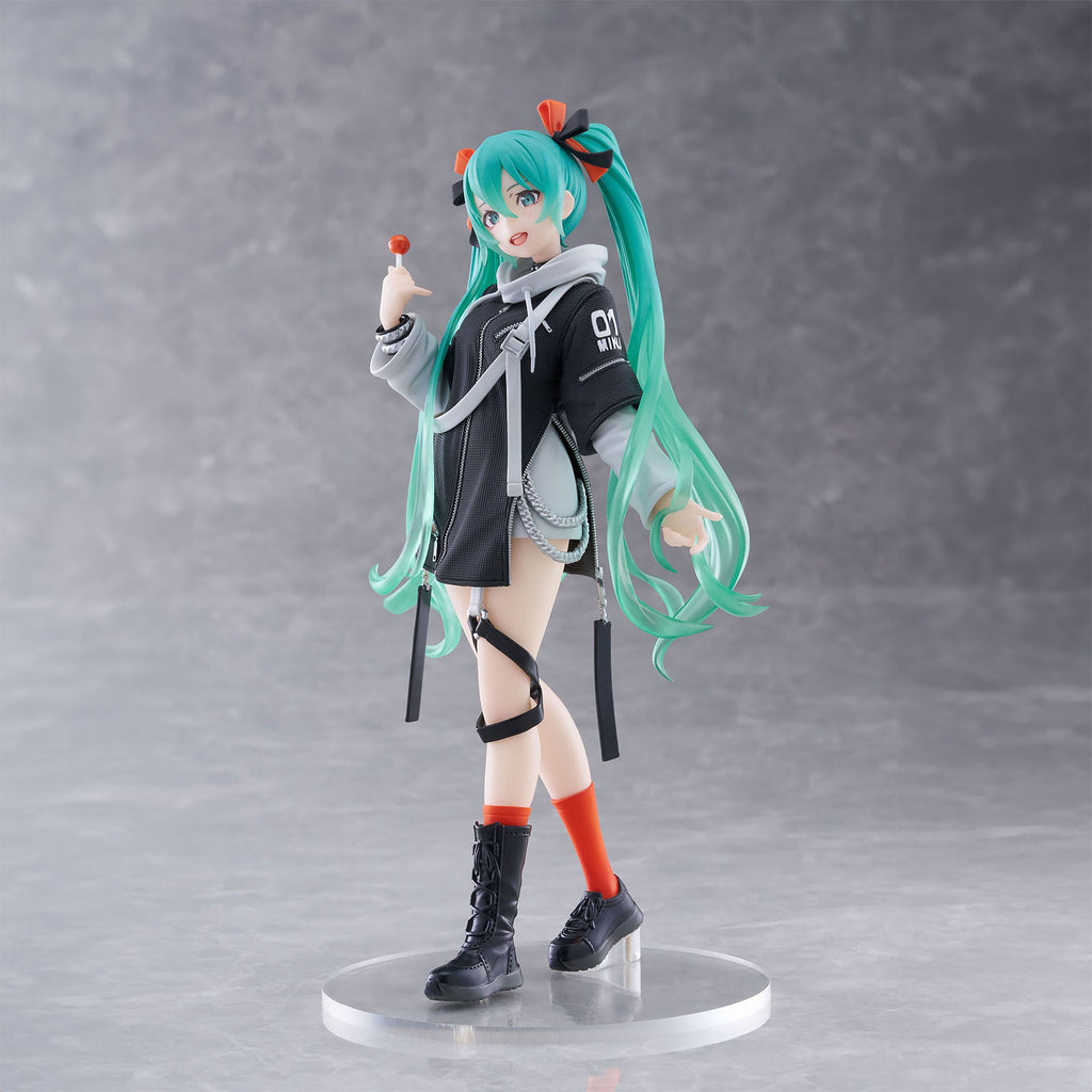 Zdjęcie produktu Hatsune Miku - Wonderland Figurka Fashion Punk Version