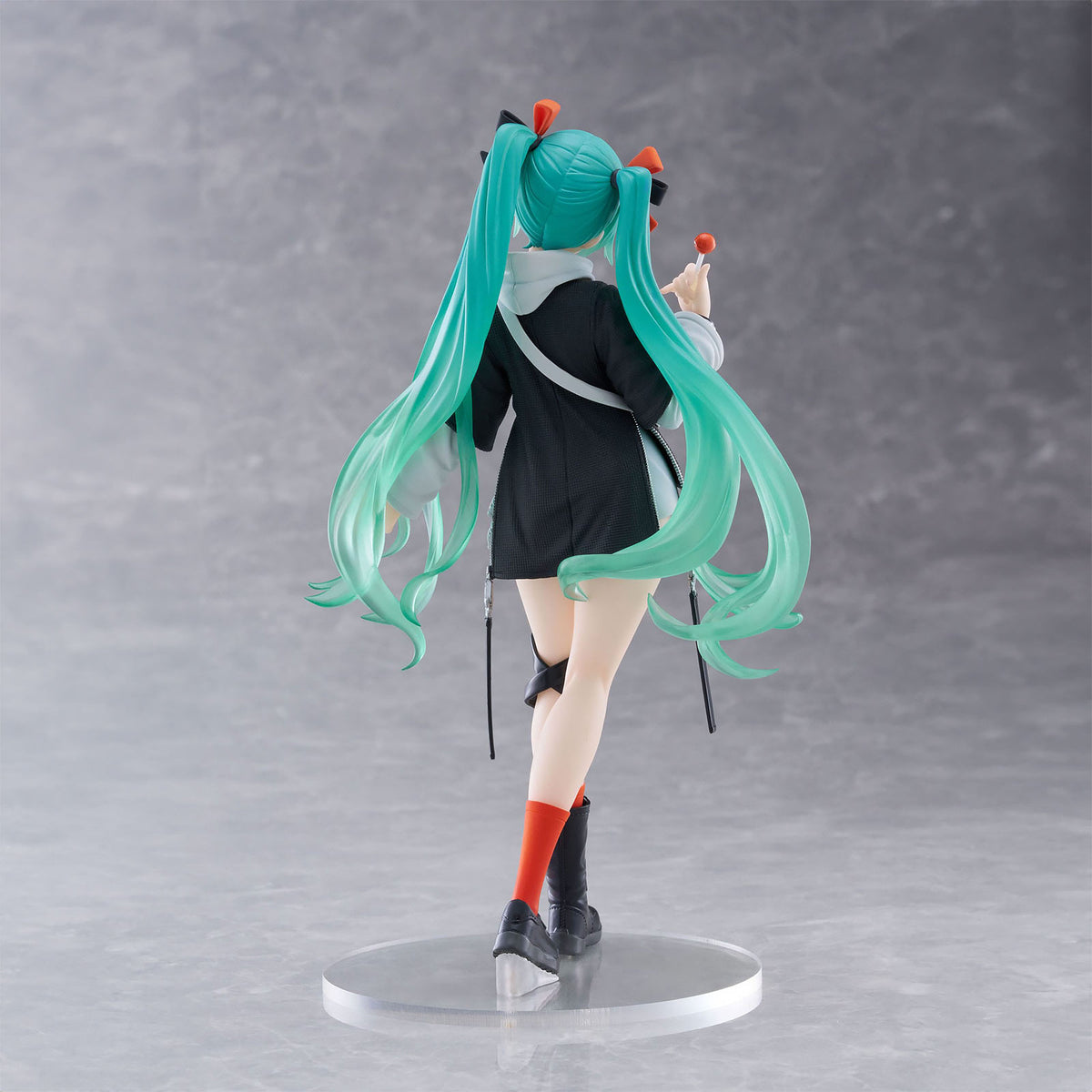 Zdjęcie produktu Hatsune Miku - Wonderland Figurka Fashion Punk Version