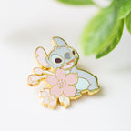 Zdjęcie produktu Lilo & Stitch - Angel i Stitch Cherry Blossom Mystery Pin
