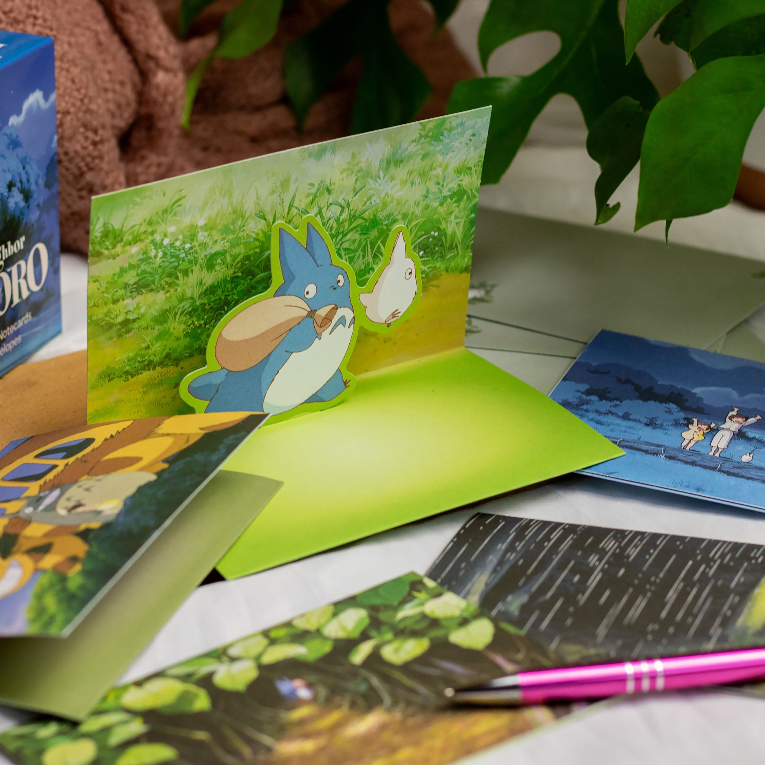 Zdjęcie produktu Totoro - Przyjaciele 3D Pop-Up Kartki Pocztowe Zestaw 10 szt.