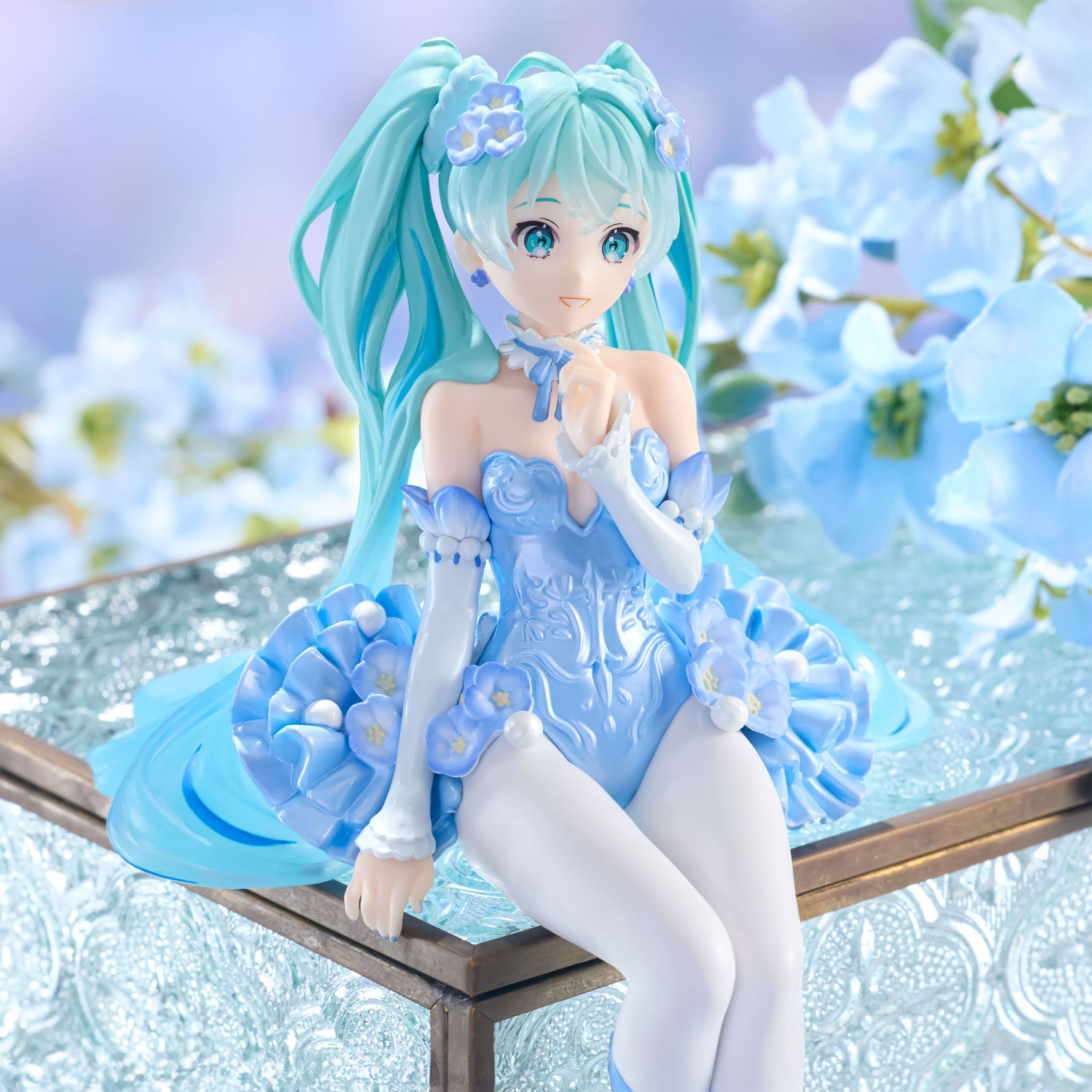 Zdjęcie produktu Hatsune Miku - Figurka Noodle Stopper Flower Fairy Nemophila Pail Blue Color Version