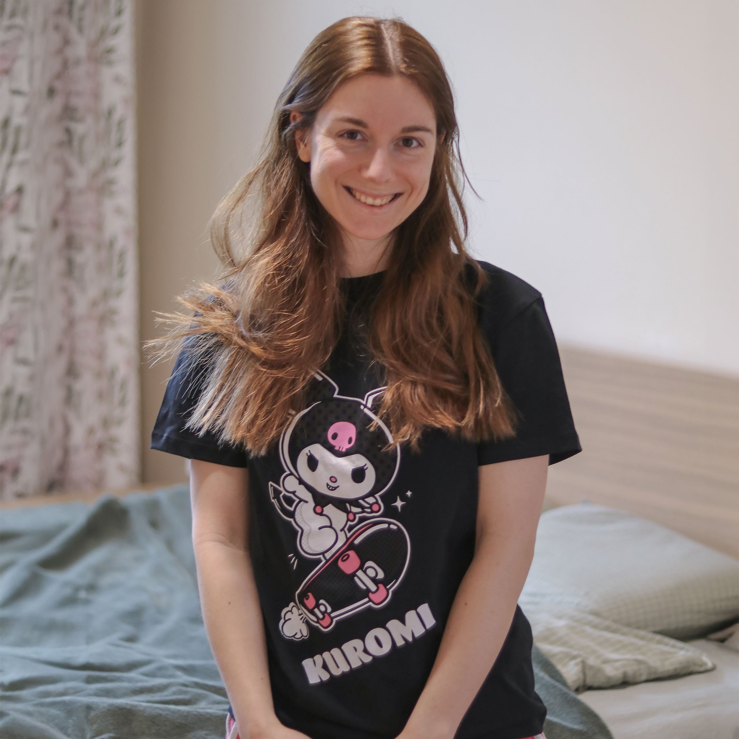 Zdjęcie produktu Sanrio - Kuromi Hello Kitty and Friends T-Shirt