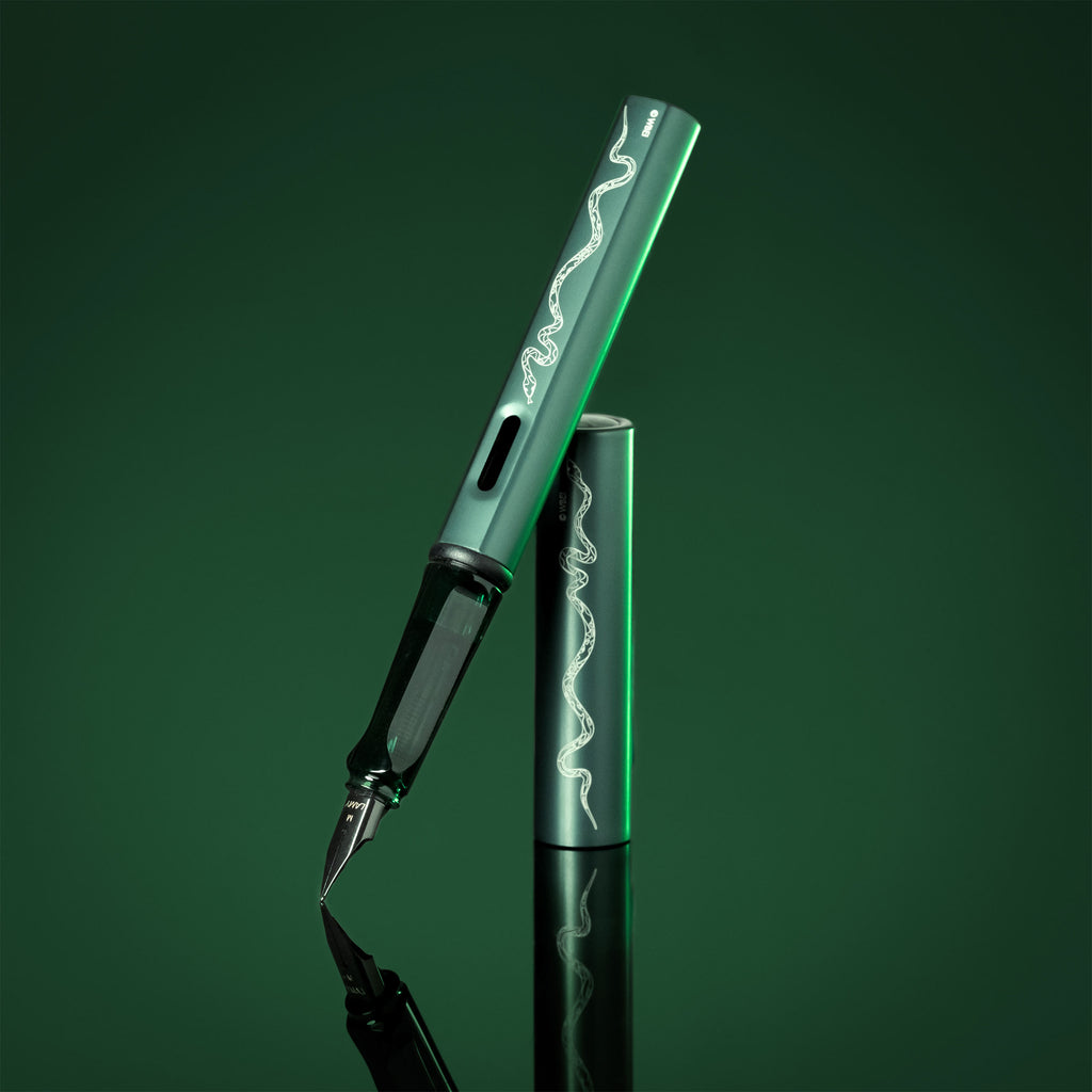 Zdjęcie produktu Harry Potter - Hogwarts LAMY AL-star zestaw piór wiecznych 4 sztuki
