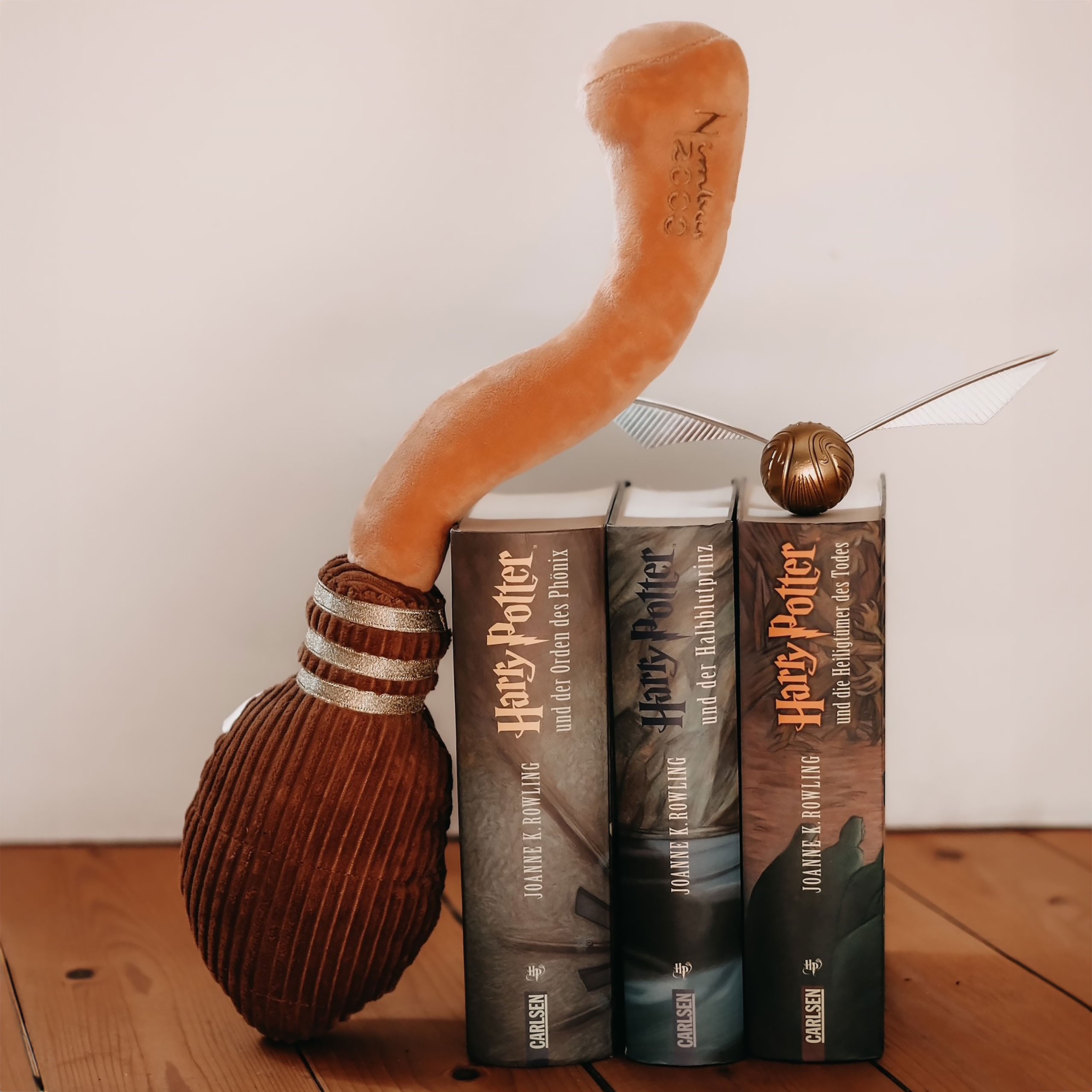 Zdjęcie produktu Harry Potter - Nimbus 2000 Pluszowa Figurka
