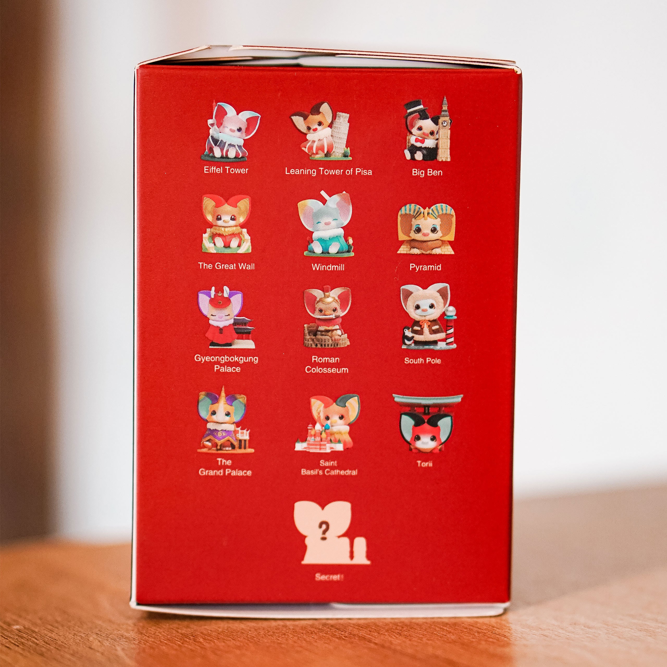 Zdjęcie produktu Yoki Podróżuje po Świecie - POP MART Mystery Figurka