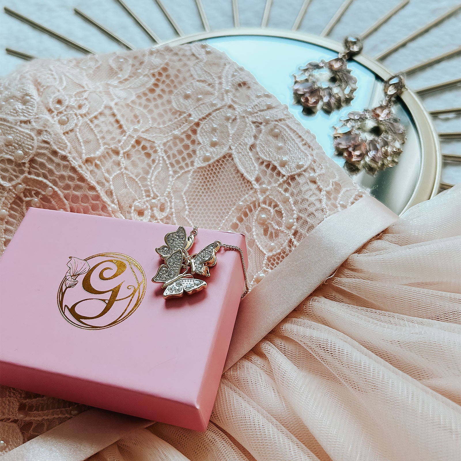 Zdjęcie produktu Wicked - Naszyjnik Glinda z motylami