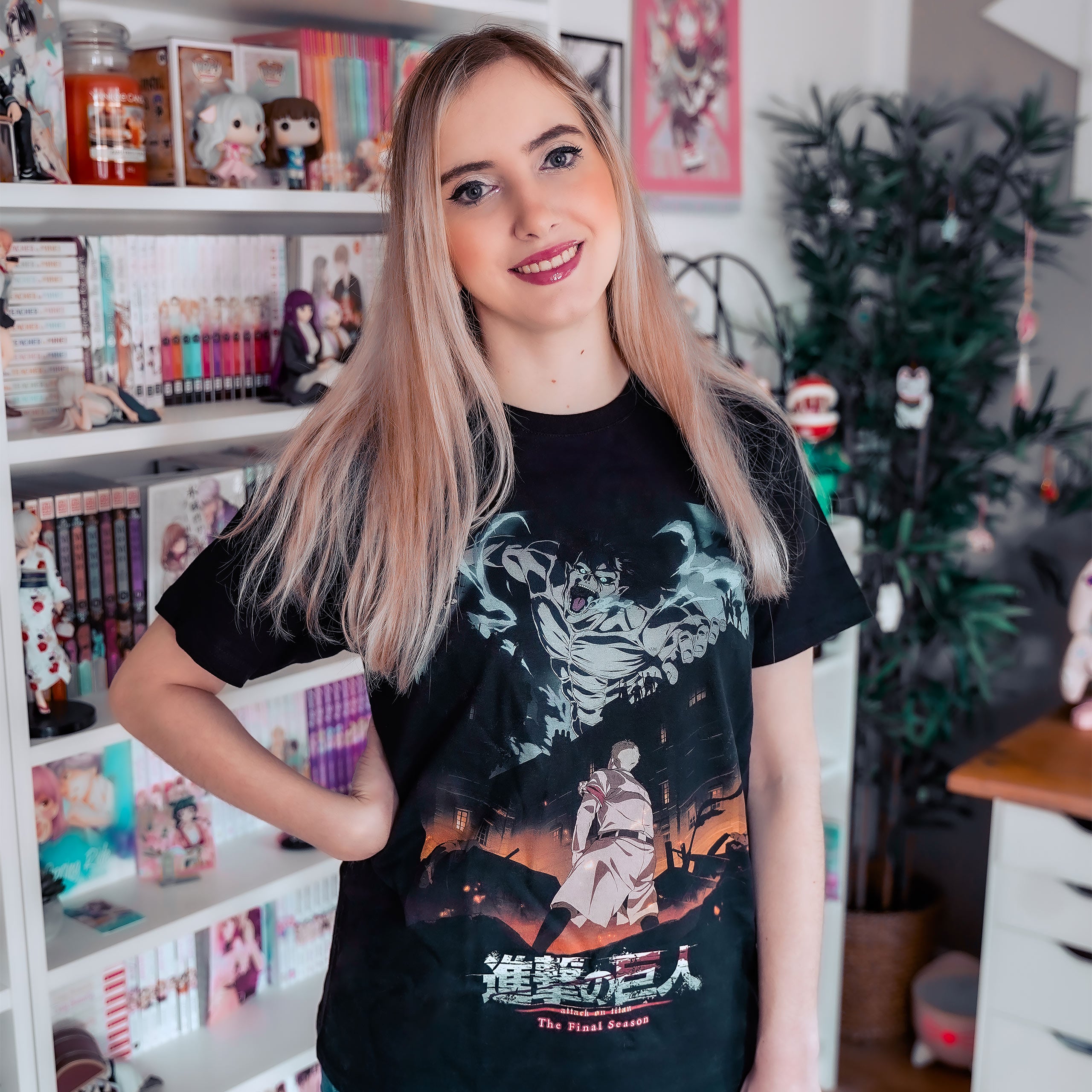 Zdjęcie produktu Attack on Titan - Koszulka z plakatem czarna