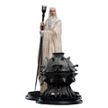 Zdjęcie produktu Władca Pierścieni - Statua Sarumana z ogniem z Orthanc Classic Series