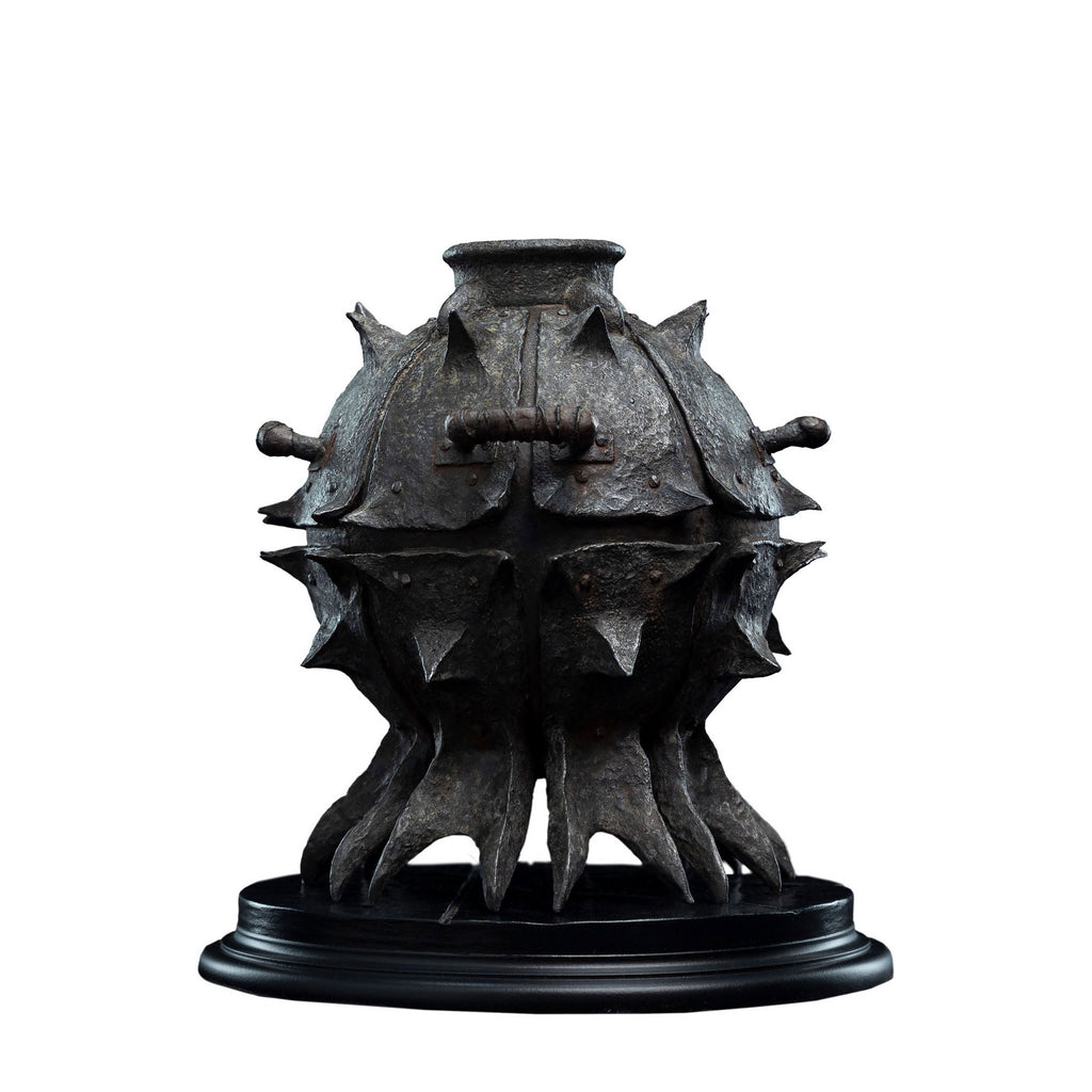 Zdjęcie produktu Władca Pierścieni - Statua Sarumana z ogniem z Orthanc Classic Series