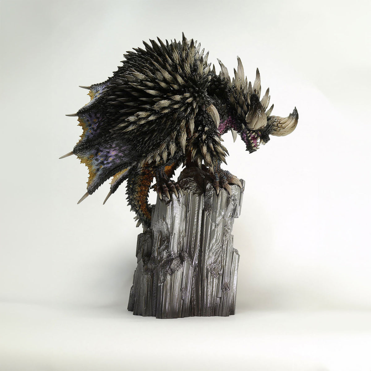 Zdjęcie produktu Monster Hunter - Nergigante Figura Creators Model Resell Version