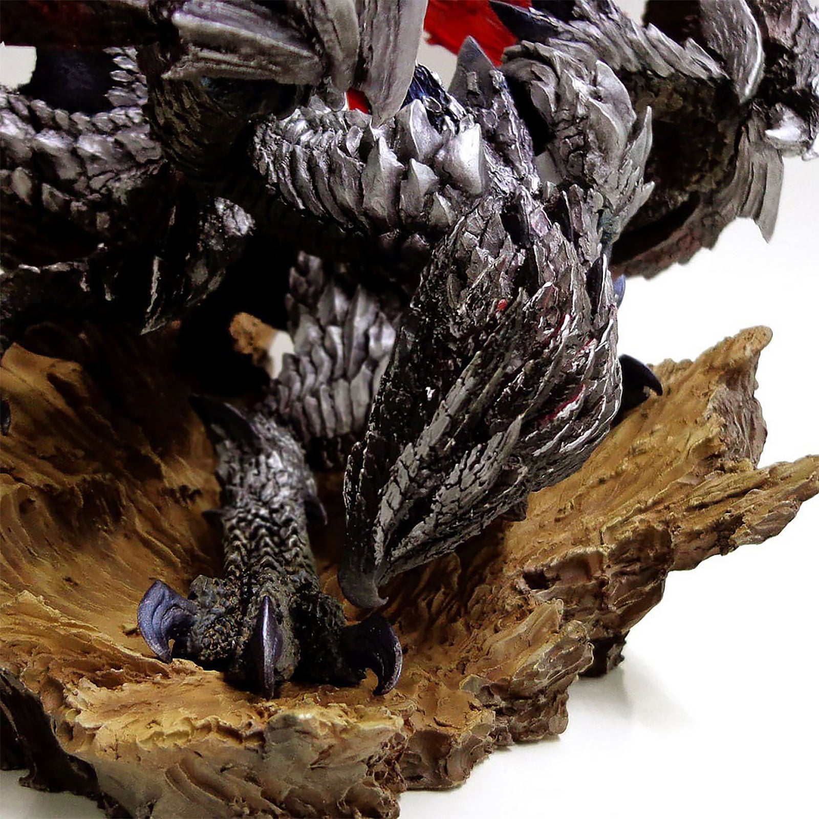 Product image Monster Hunter - Valstrax Statue Creators Model (Enraged)