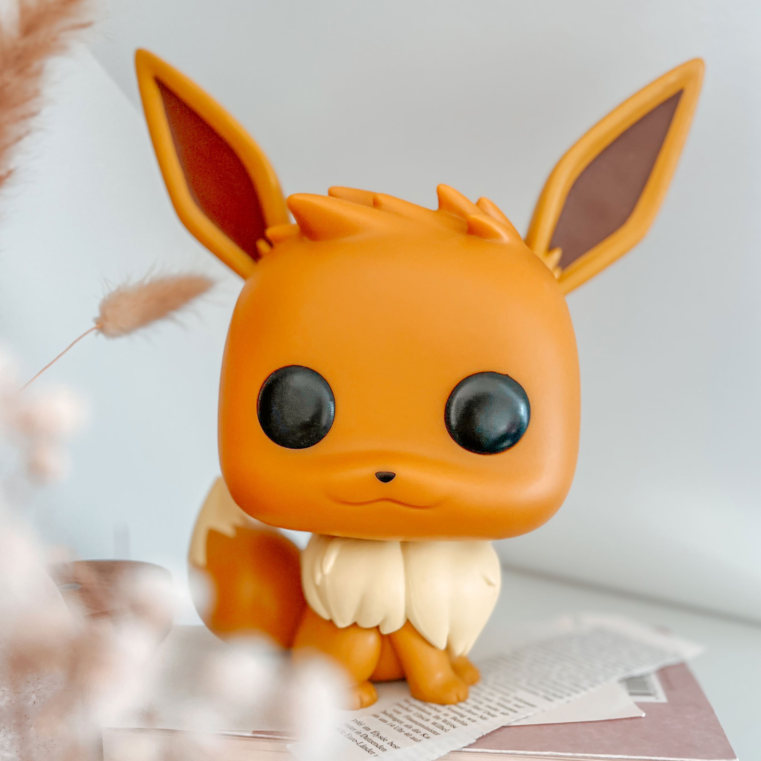 Product image Pokemon - Eevee Jumbo Funko Pop Figure