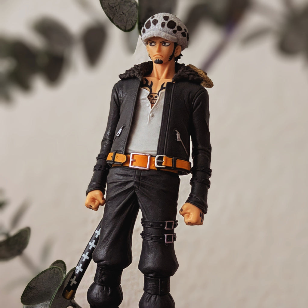 Product image One Piece Red - Trafalgar Law Grandline Men Figure Vol.10