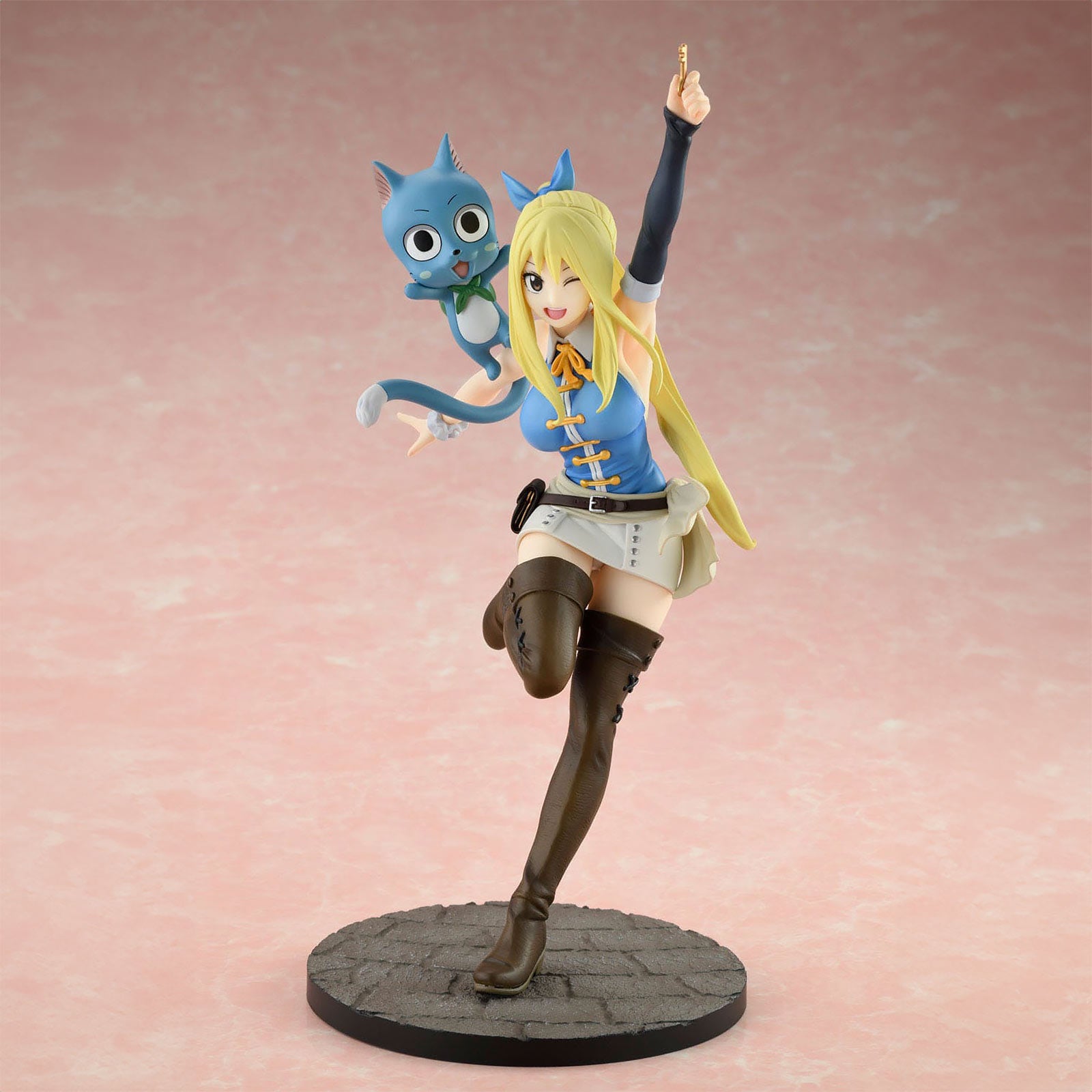 Zdjęcie produktu Fairy Tail - Lucy Heartfilia 1:8 Statua Wink Version