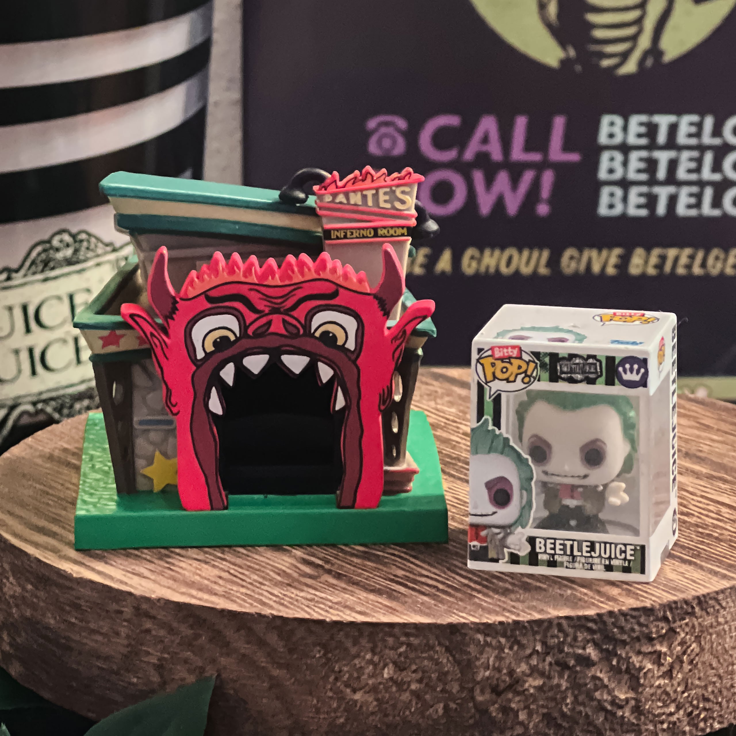 Zdjęcie produktu Sok z żuka - Dantes Funko Bitty POP Town Diorama