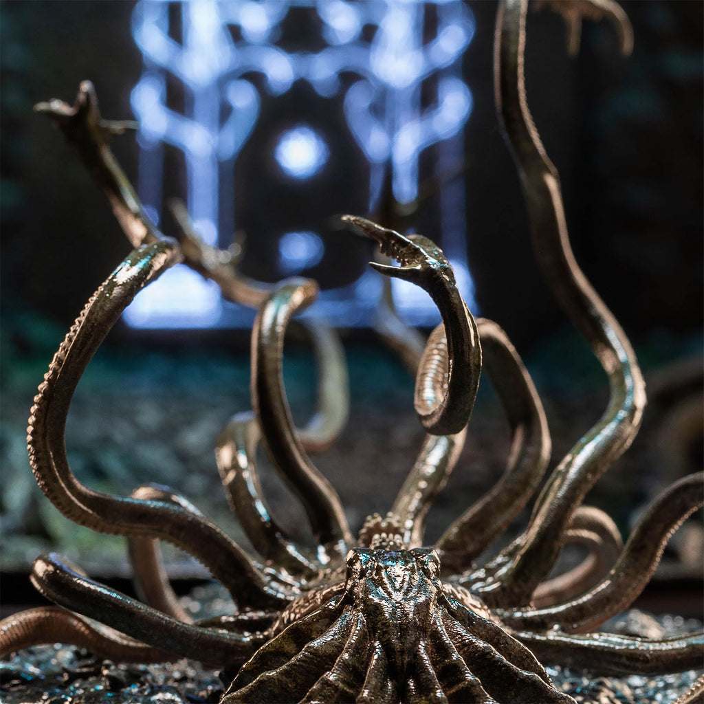 Product image The Lord of the Rings - The Watcher in the Water Diorama Figure