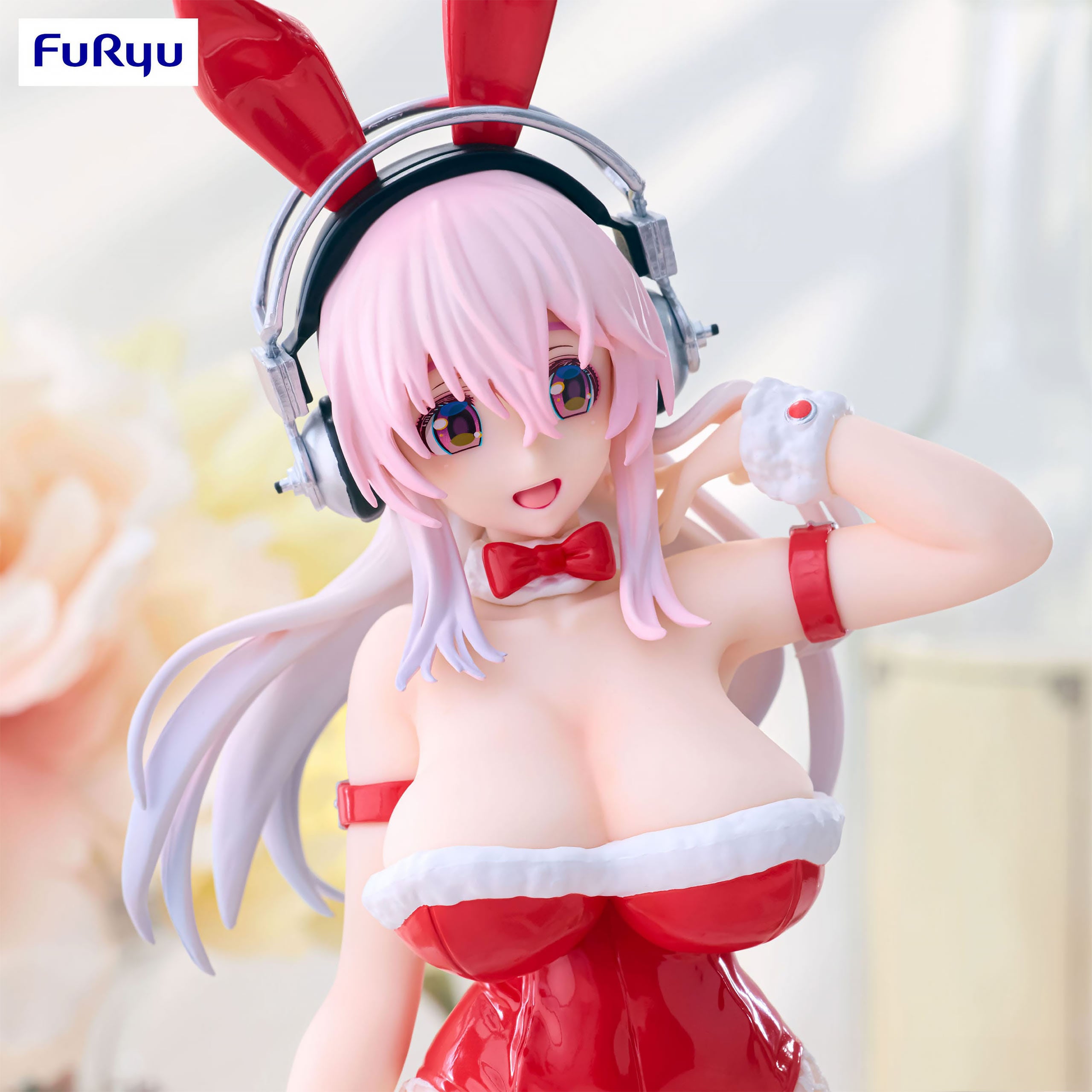 Zdjęcie produktu Super Sonico - Figurka BiCute Bunnies Red Color Version