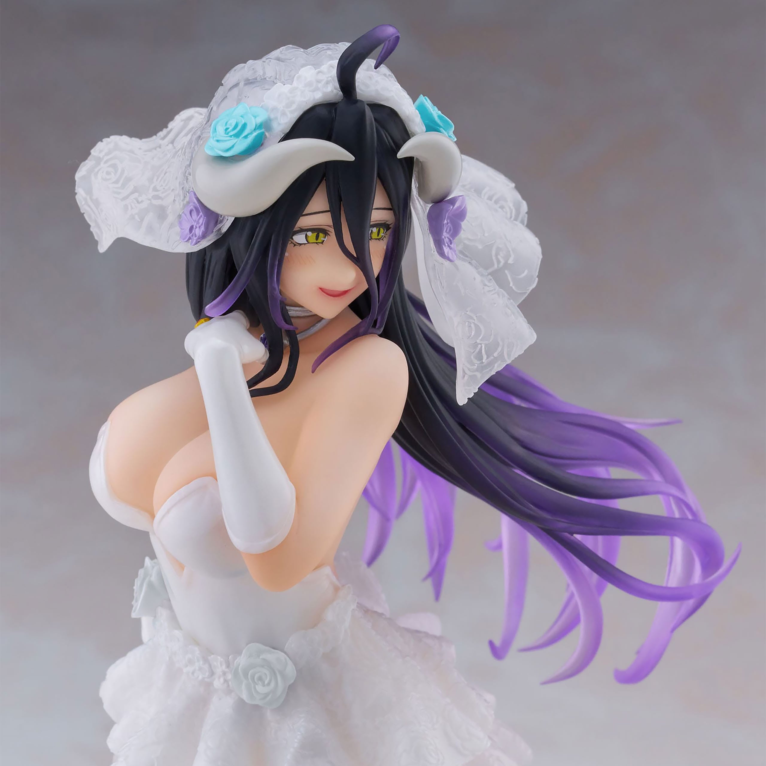 Product image Overlord - Albedo Figure Wedding Version
