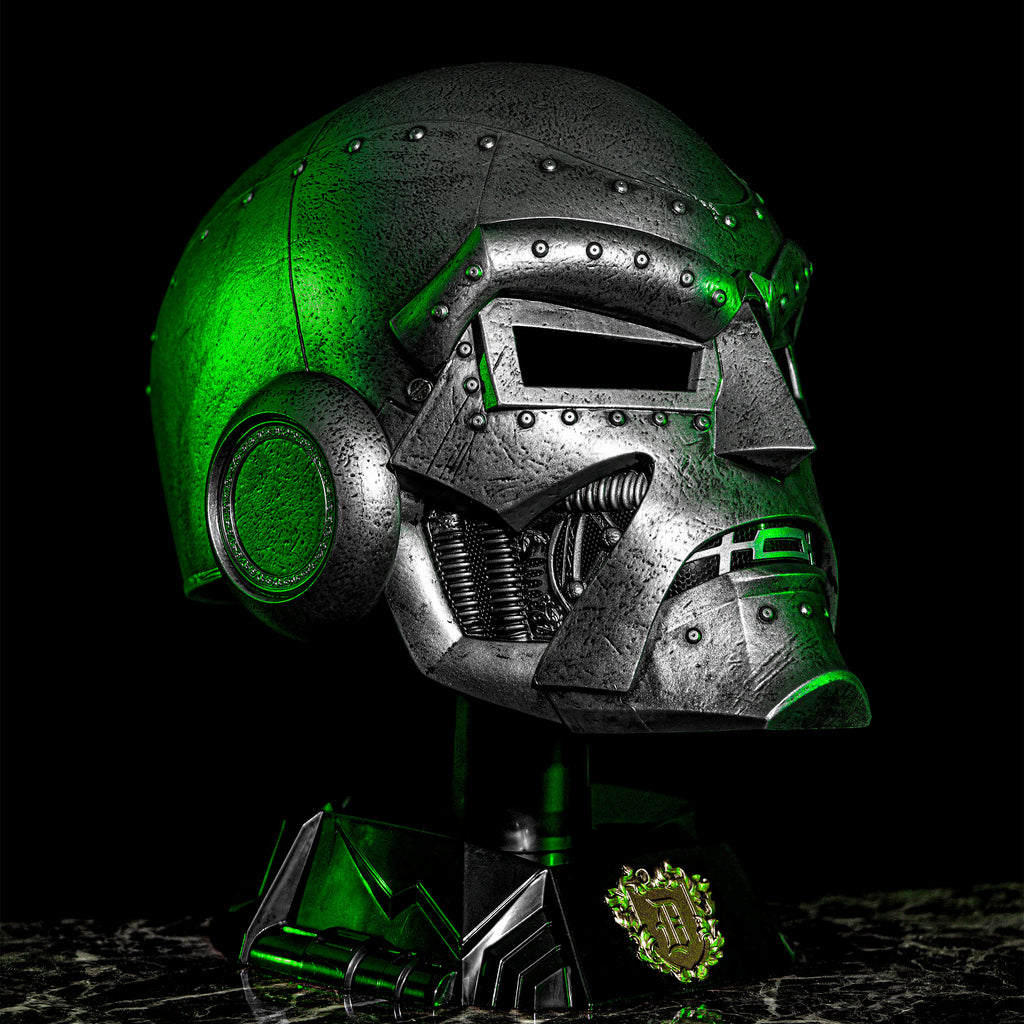 Zdjęcie produktu Doctor Doom - Marvel Legends Premium Hełm