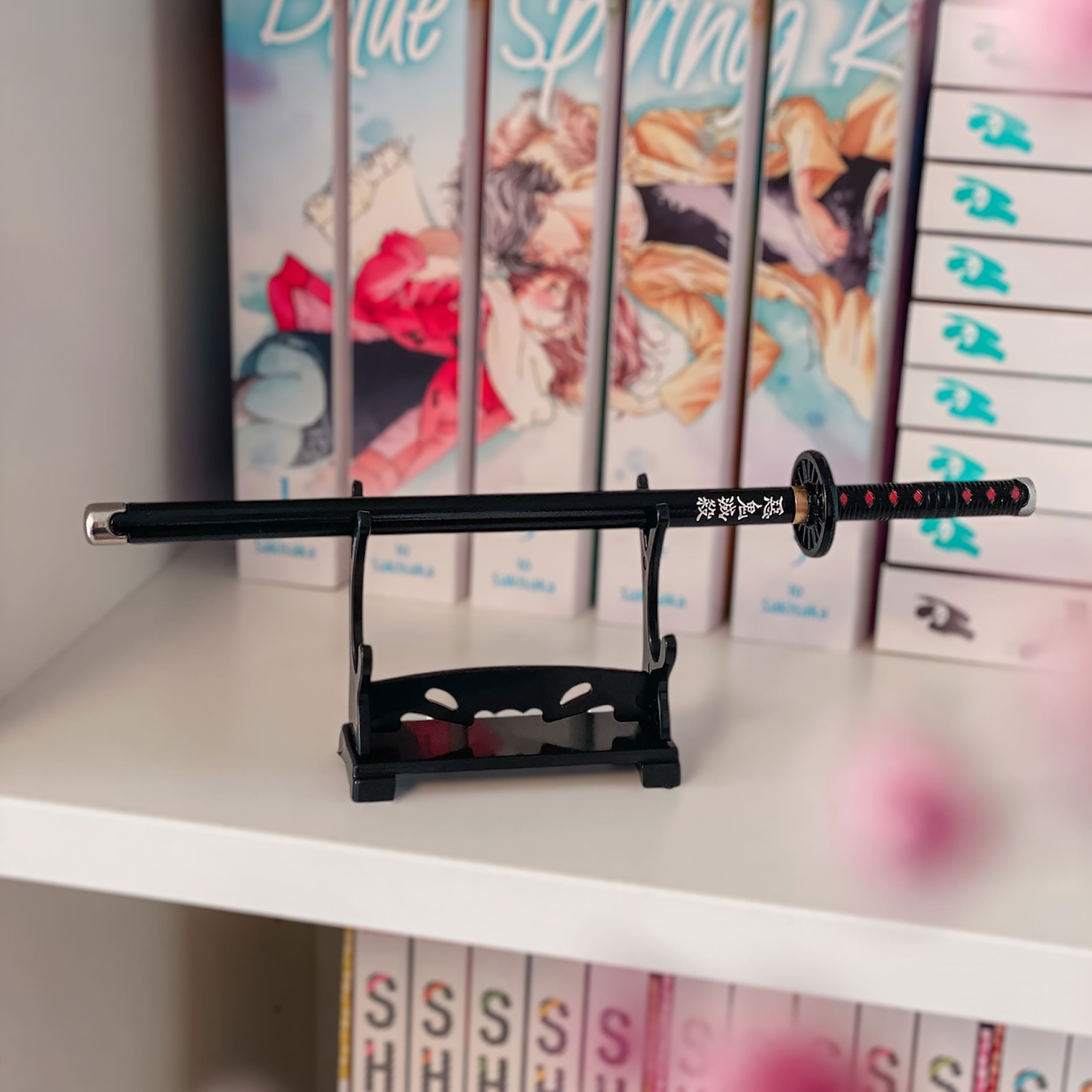 Zdjęcie produktu Demon Slayer - długopis katana Tanjiro z podstawką
