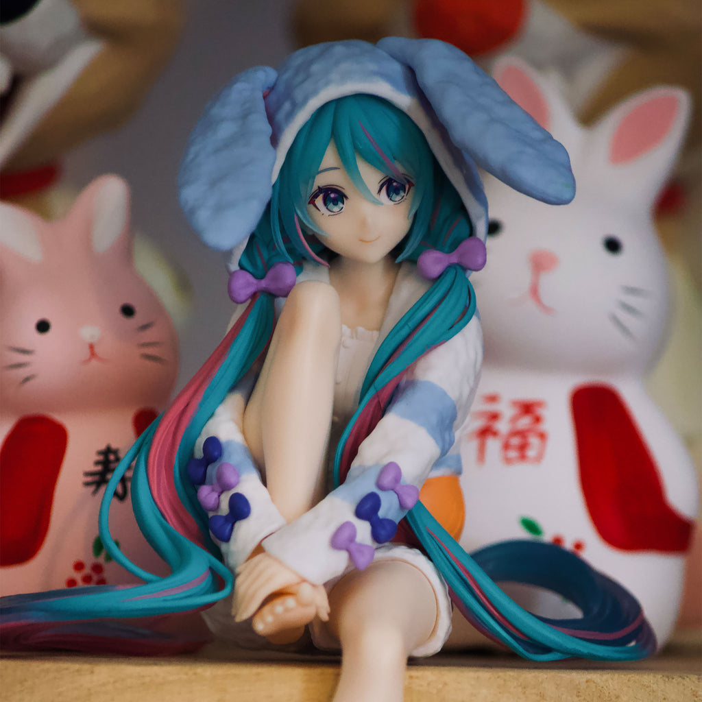 Product image Hatsune Miku - Miku Rabbit Ear Hood Pajama Blue Noodle Stopper Figure