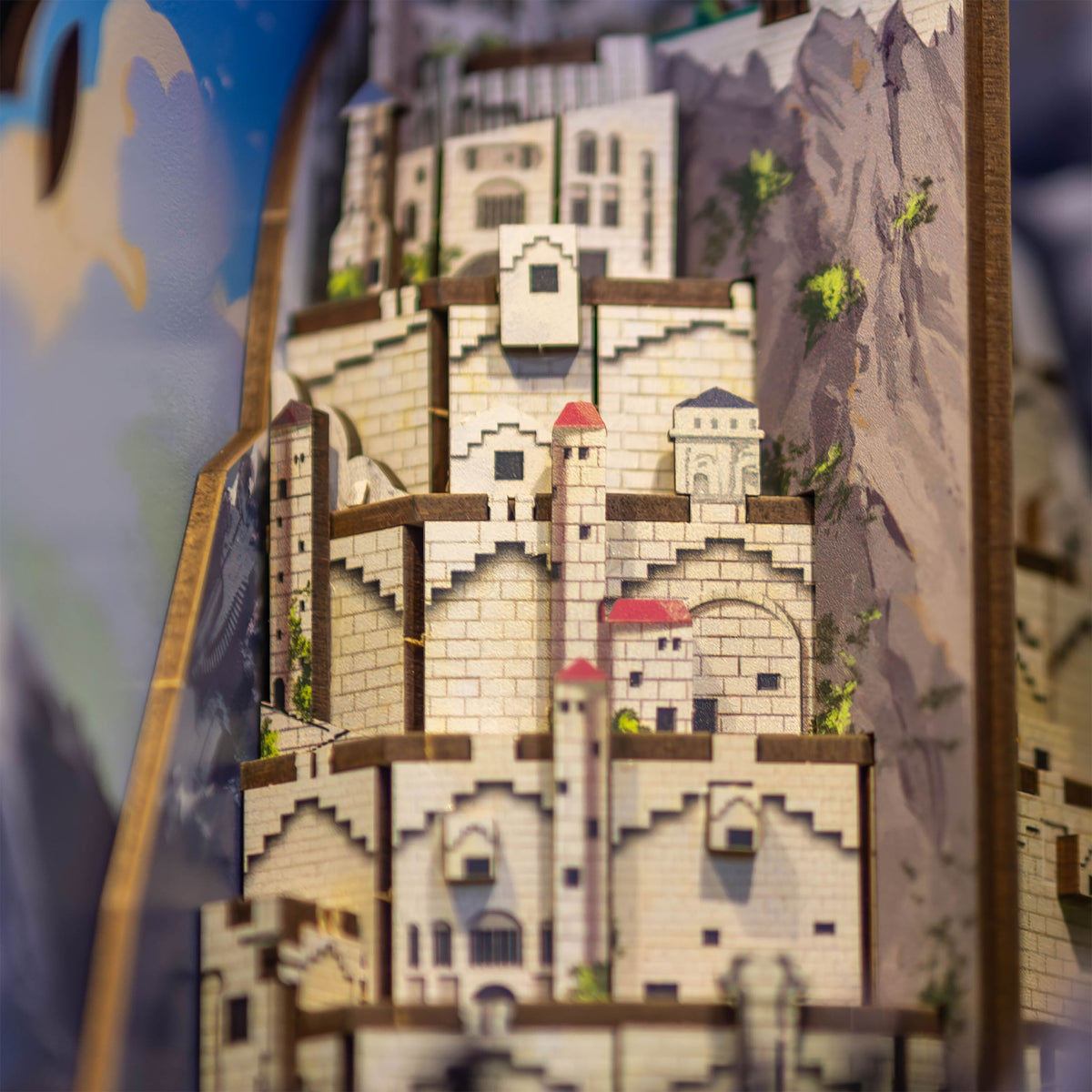 Zdjęcie produktu Władca Pierścieni - Minas Tirith Book Nook drewniany zestaw modelarski