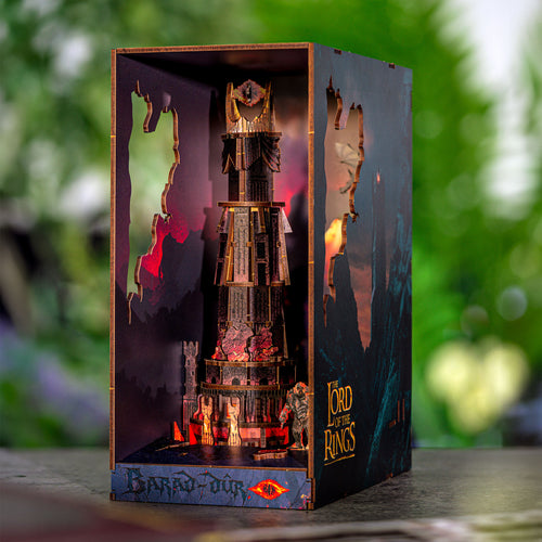 Zdjęcie produktu Władca Pierścieni - Barad-dûr Book Nook drewniany zestaw modelarski