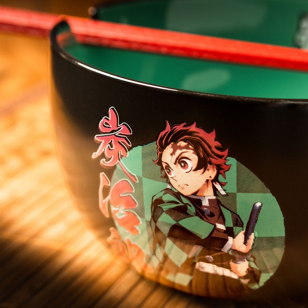 Zdjęcie produktu Demon Slayer - miska do ramenu Tanjiro z pałeczkami