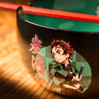 Zdjęcie produktu Demon Slayer - miska do ramenu Tanjiro z pałeczkami