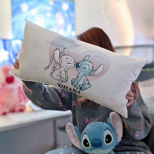 Zdjęcie produktu Stitch i Angel Ohana Means Family - Poduszka