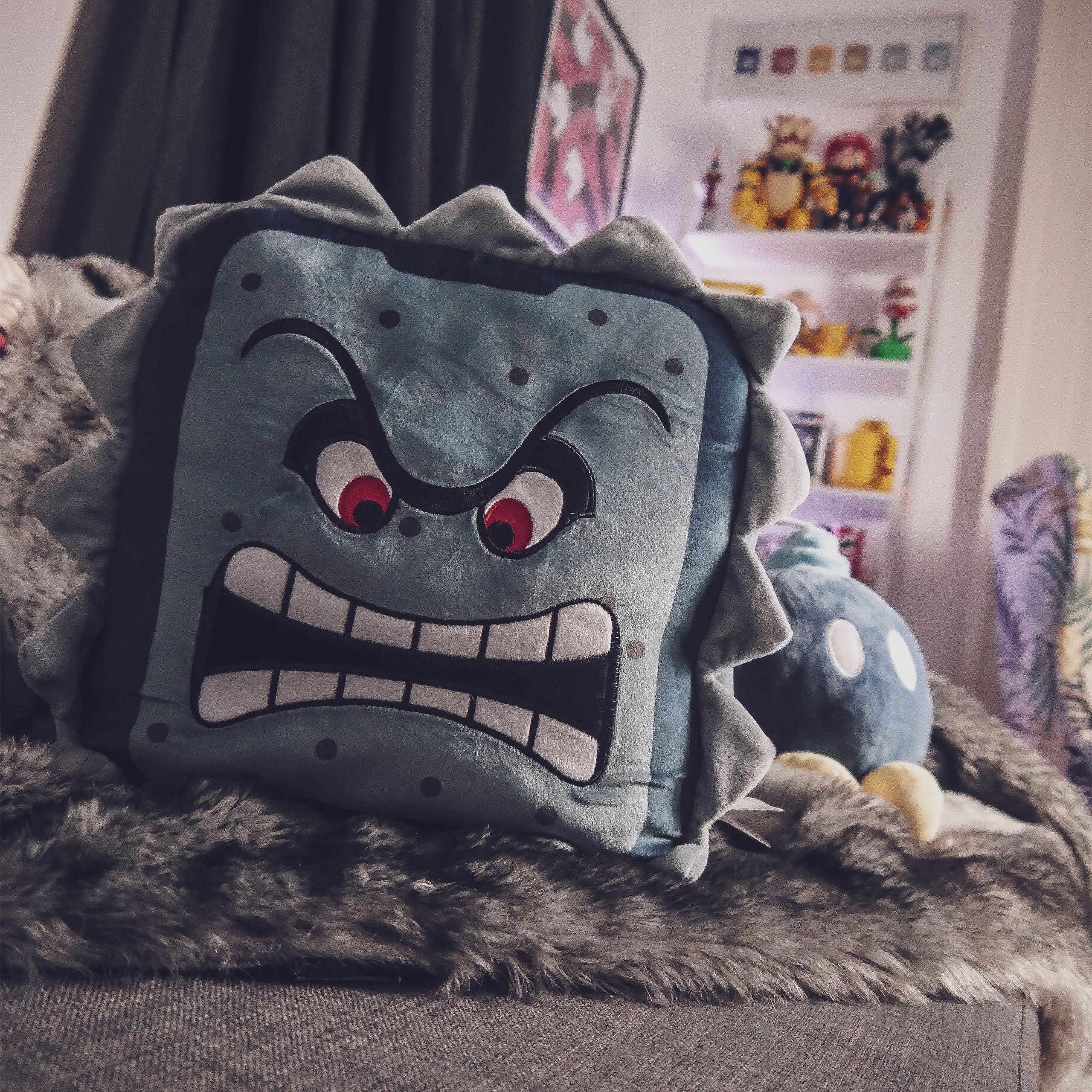 Zdjęcie produktu Super Mario - Thwomp Mocchi-Mocchi Pluszowa Figurka