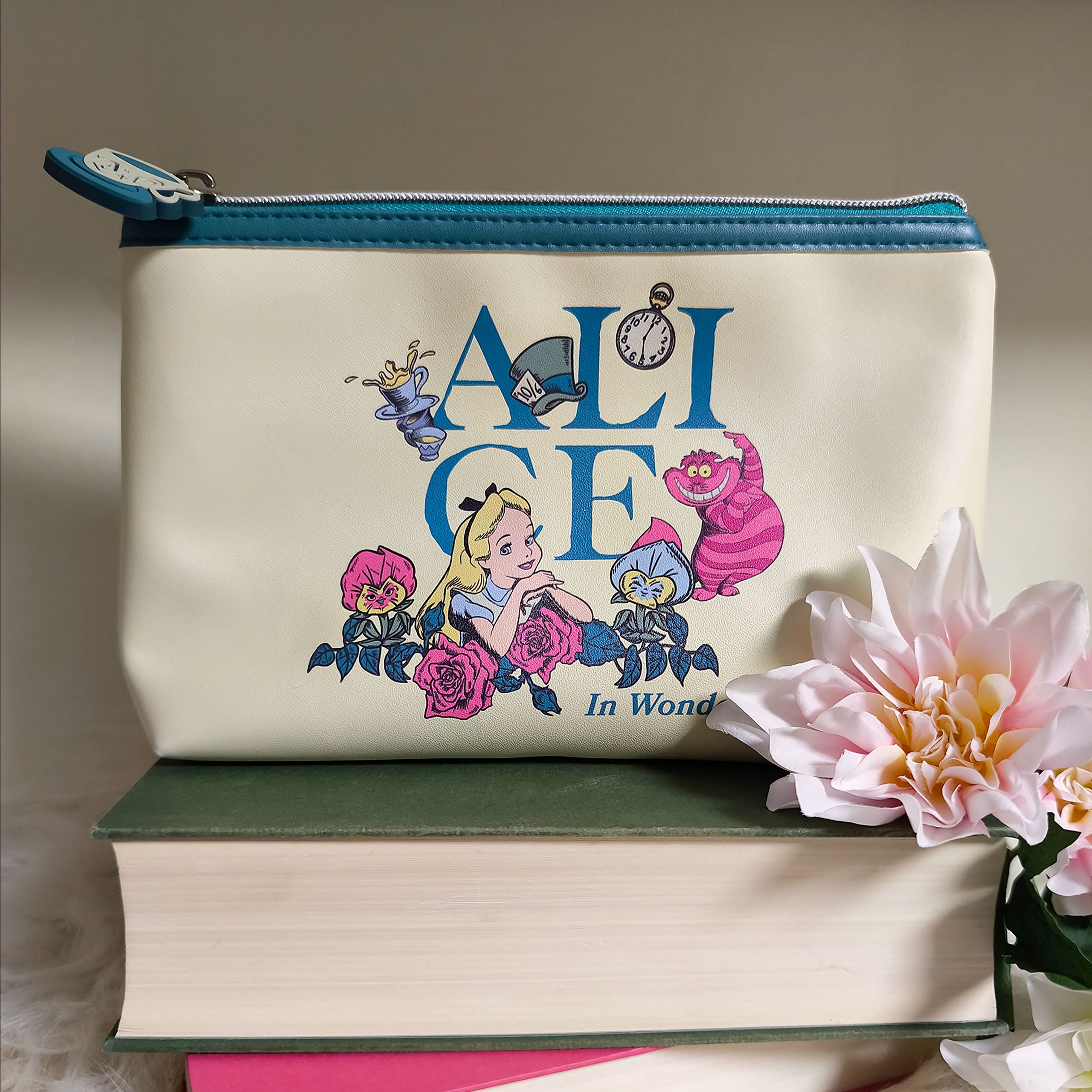 Zdjęcie produktu Alicja w Krainie Czarów - kosmetyczka Flower