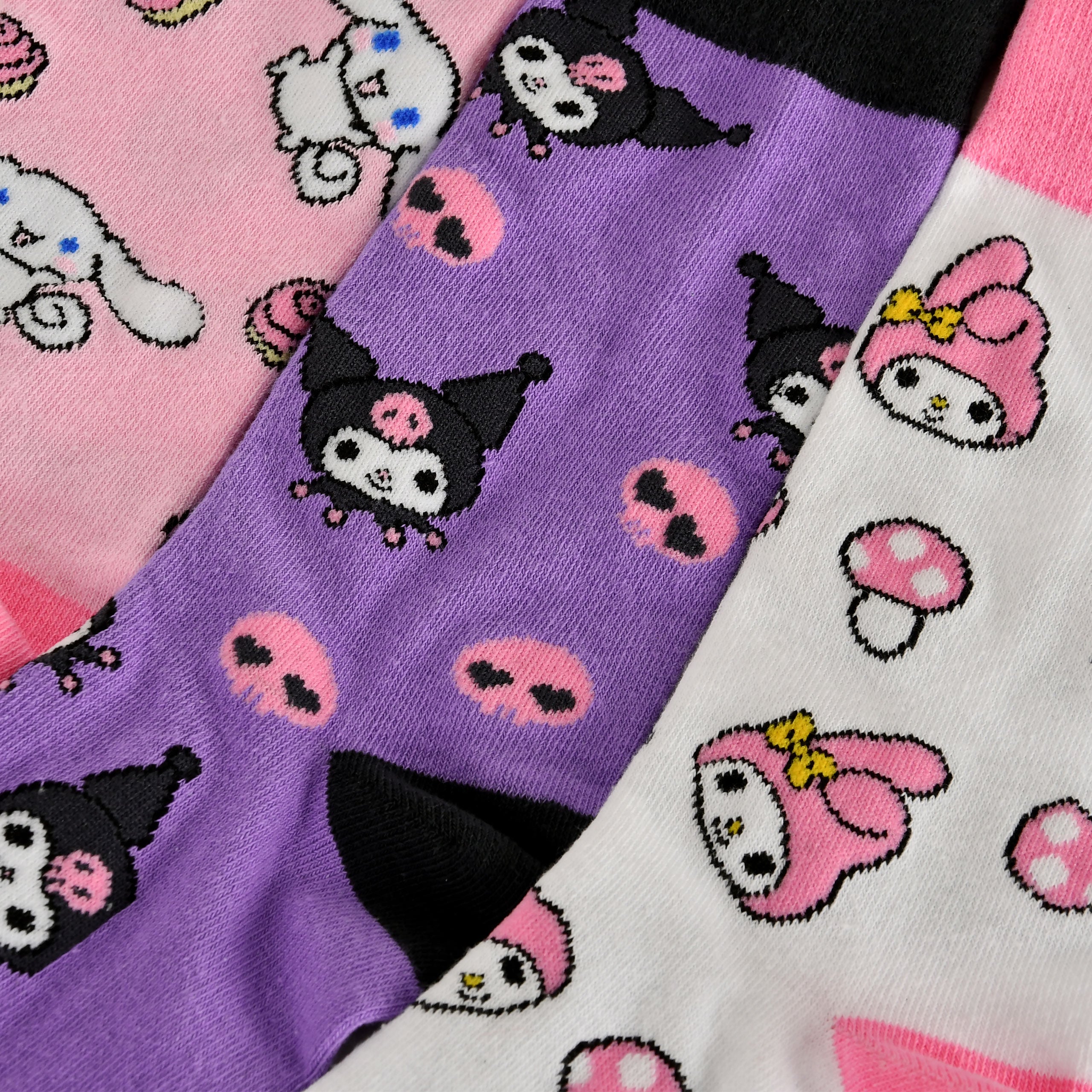 Zdjęcie produktu Sanrio - Hello Kitty and Friends zestaw 3 par skarpetek w pudełku prezentowym