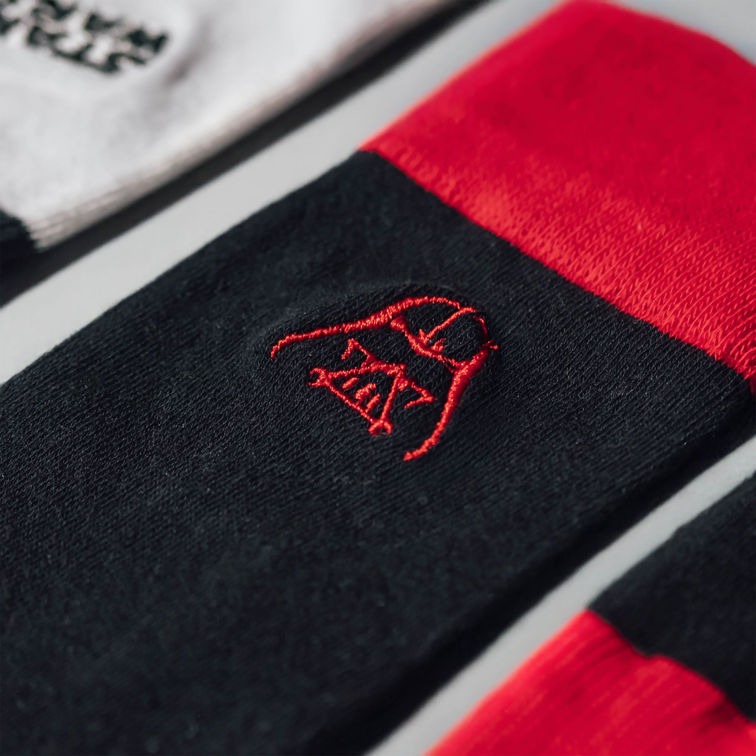 Zdjęcie produktu Star Wars – Zestaw skarpet Darth Vader Logo (2 pary)