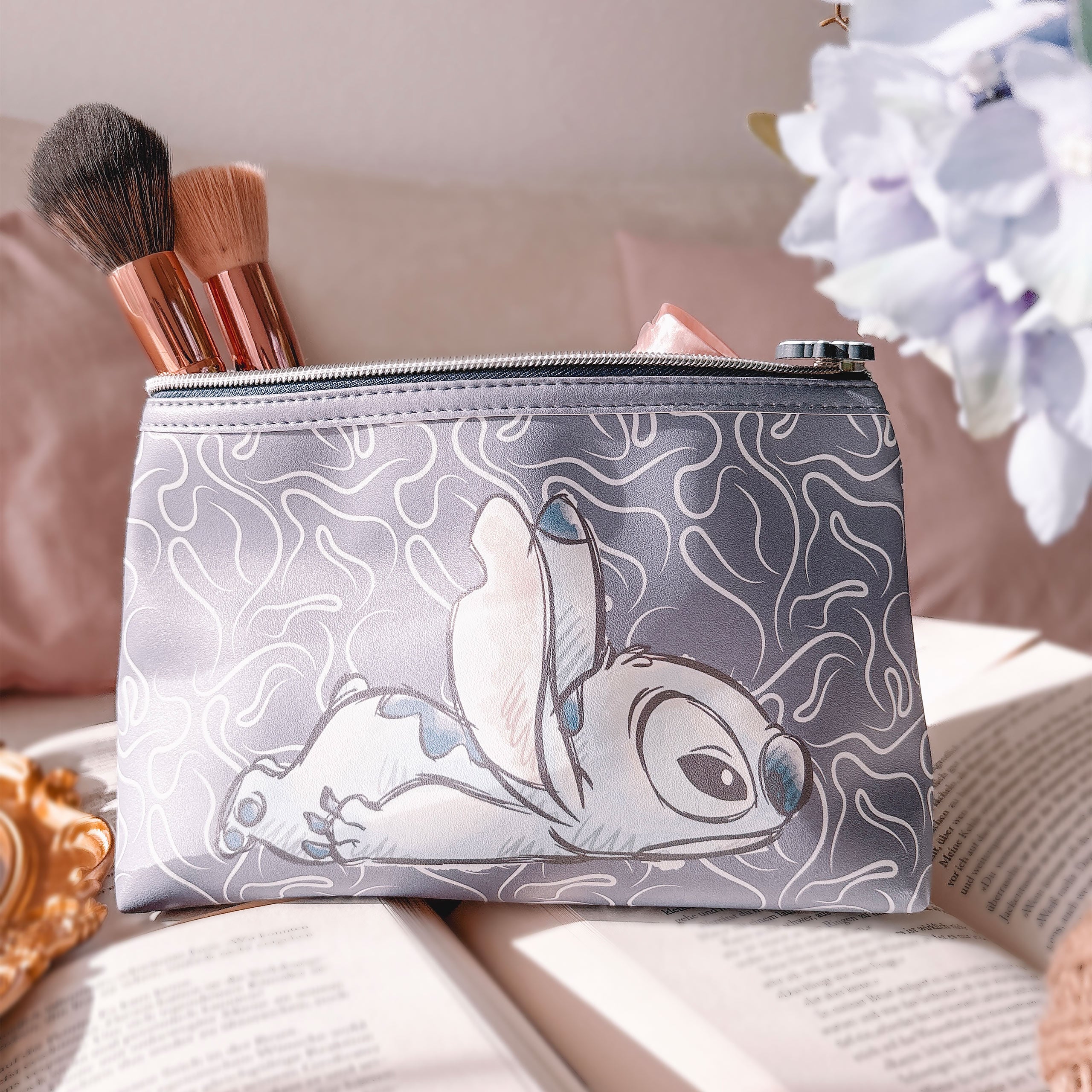 Zdjęcie produktu Stitch niebieska kosmetyczka - Lilo & Stitch