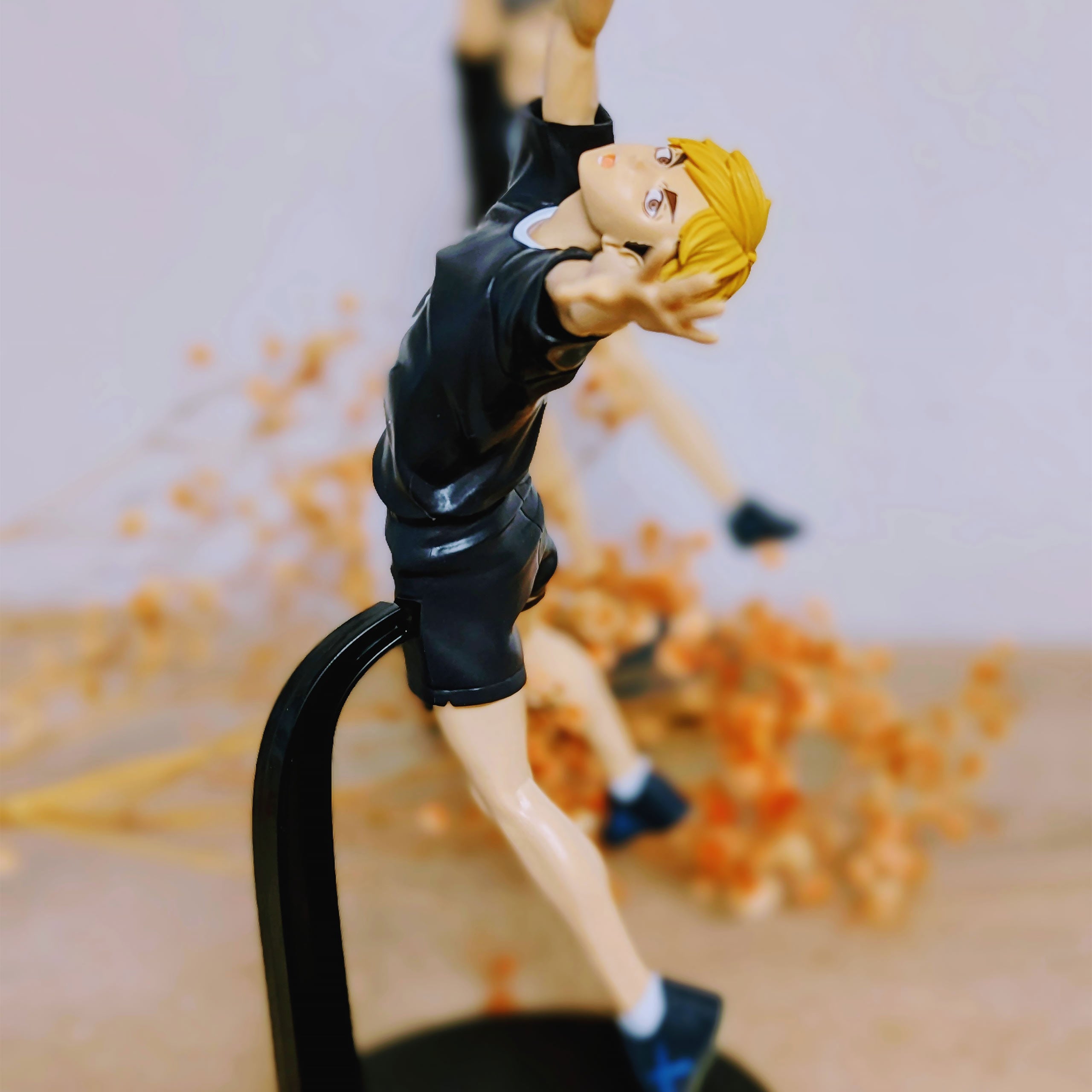 Zdjęcie produktu Haikyu!! - Figurka 'Posing' Atsumu Miya