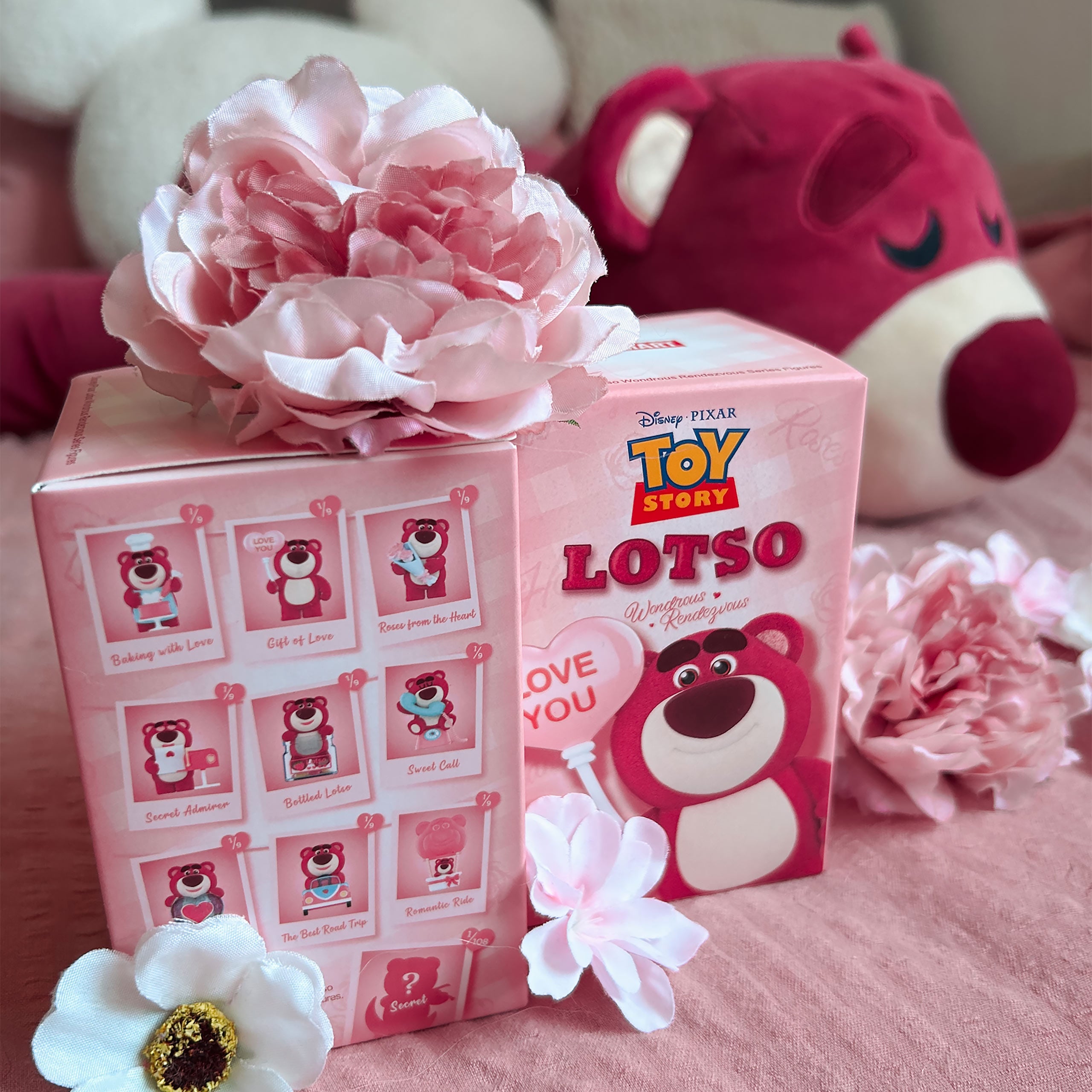 Zdjęcie produktu Disney - Figurka Mystery POP MART Seria Lotso Wondrous Rendezvous