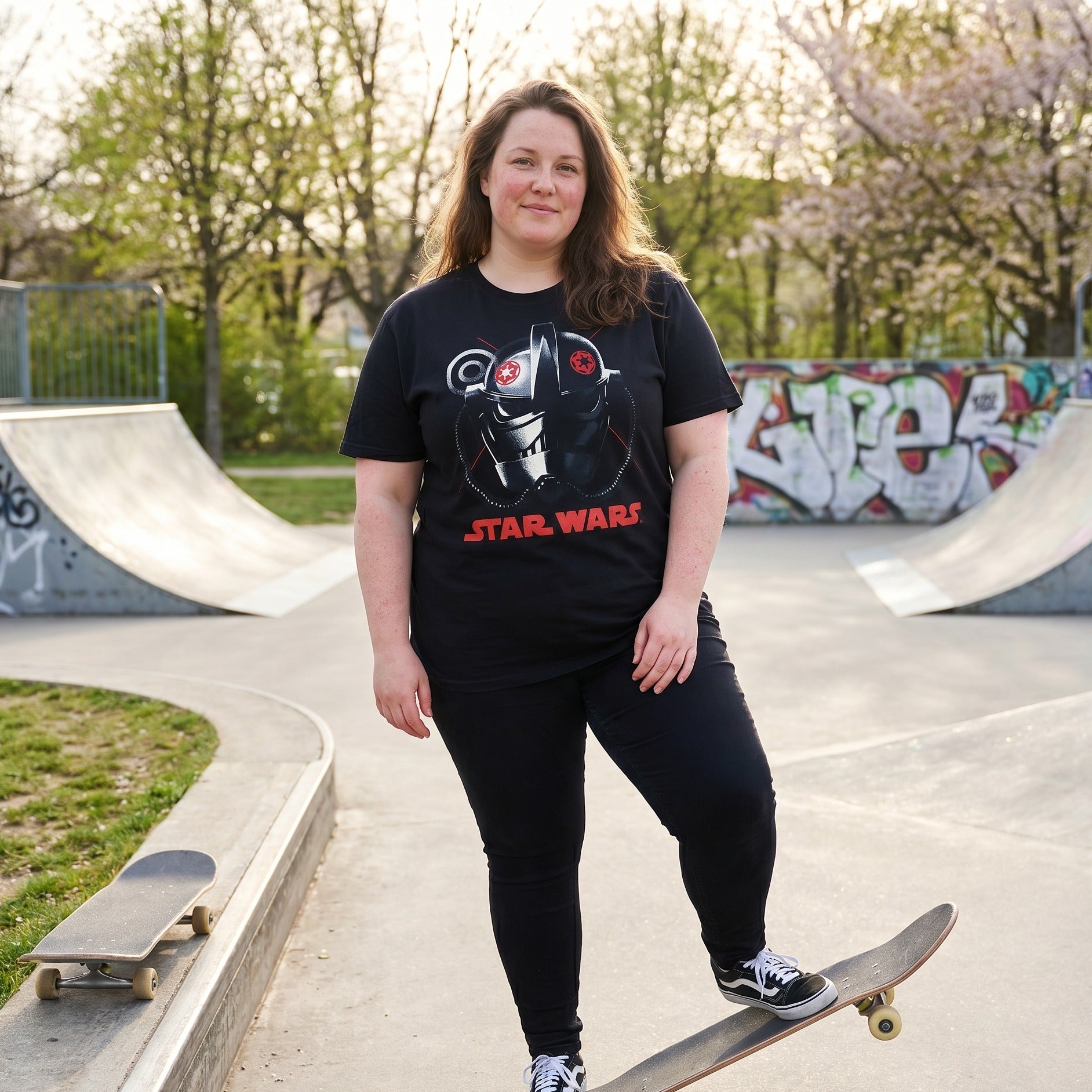 Zdjęcie produktu Star Wars - Andor T-shirt hełm TIE Avenger czarny