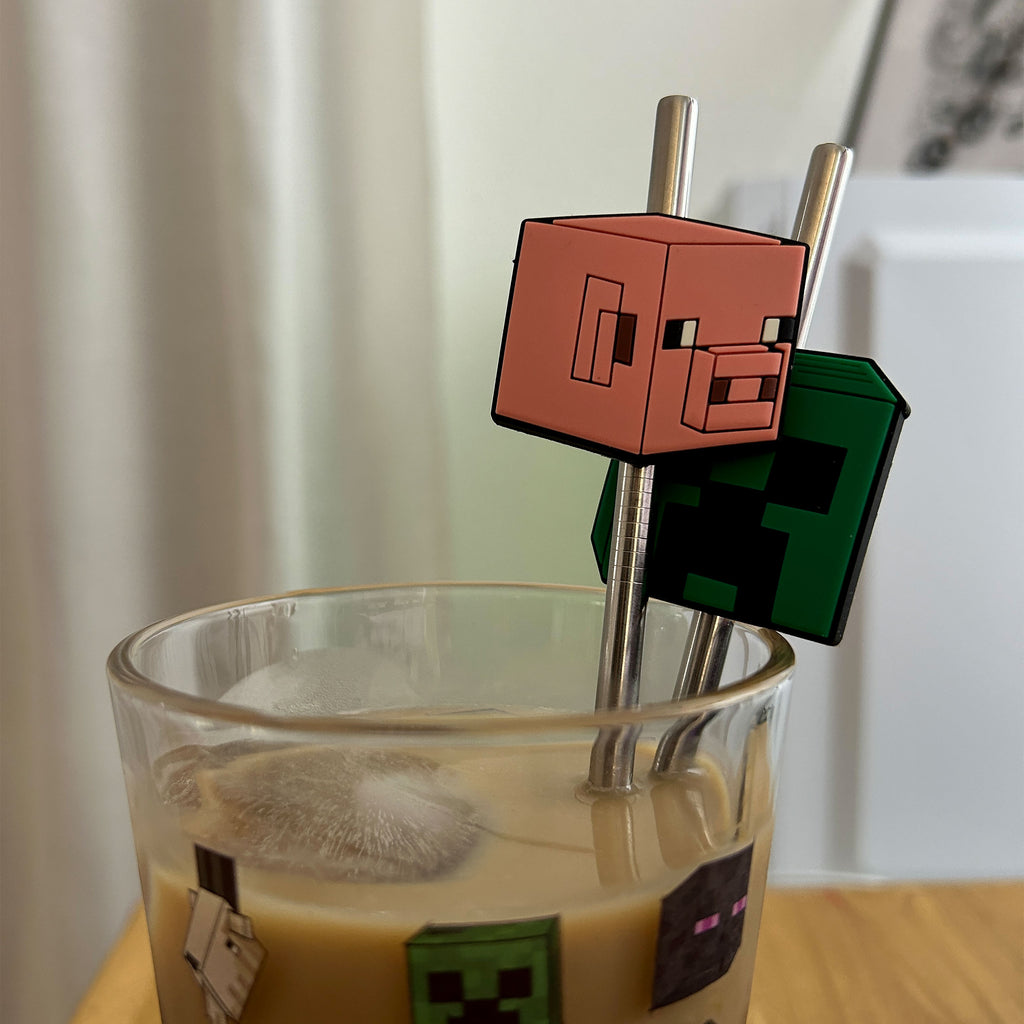 Zdjęcie produktu Minecraft - Szklanka z postaciami i 2 słomkami