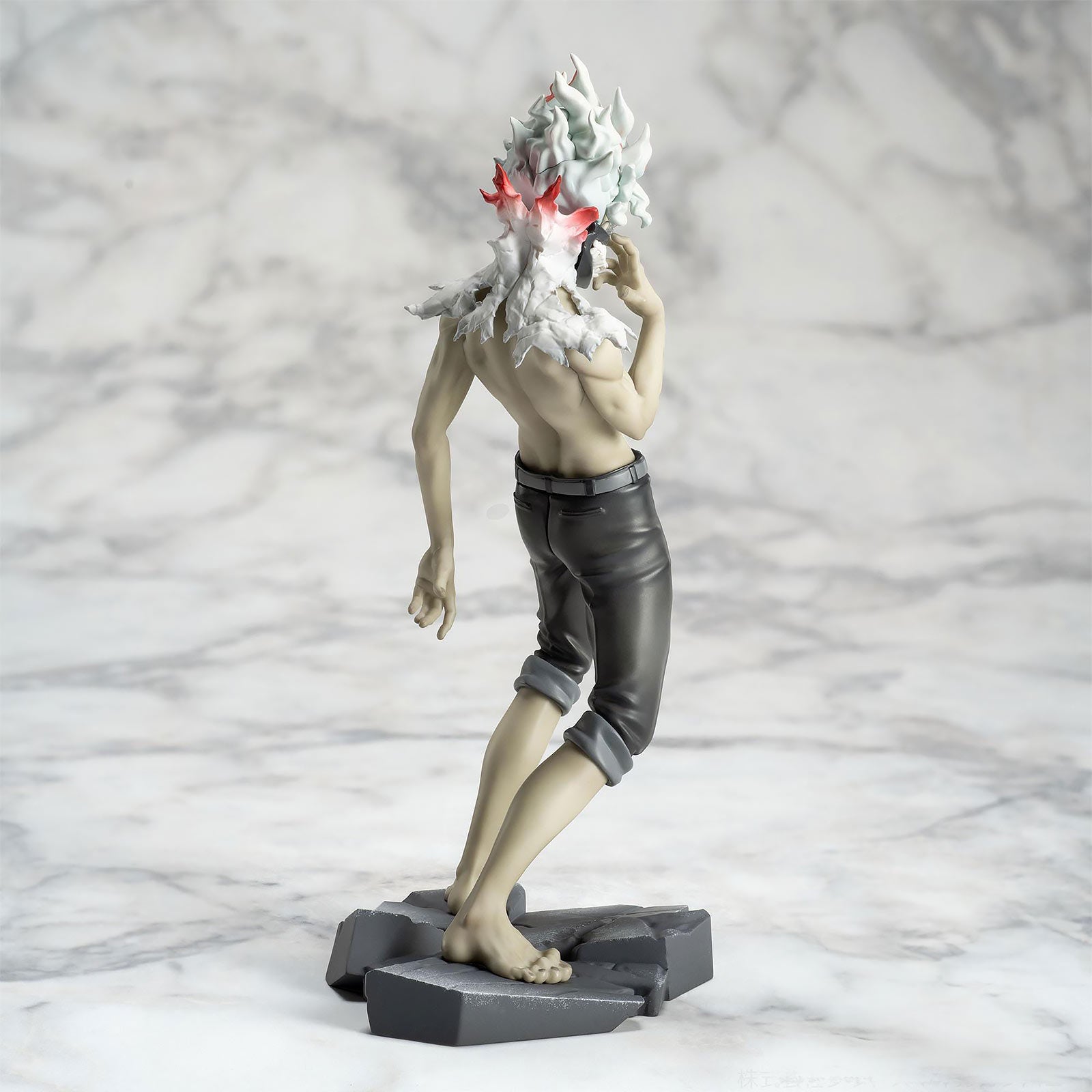 Zdjęcie produktu Dandadan - Okarun (przemieniony) Vol. 2 Figurka Wersja 1.5